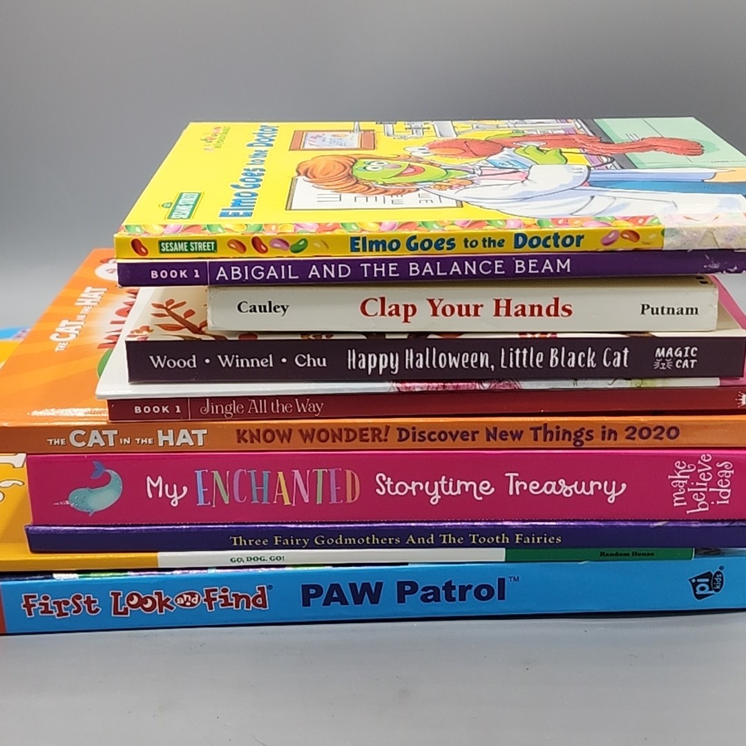 Lot of 11 Children’s Books – Kids Books- Mix Ages 4-7 Good Condition