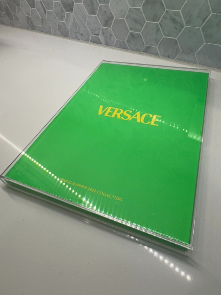 Versace SPRING-SUMMER 2022 COLLECTION Catalog Look Book Womens Men Runway Coffee