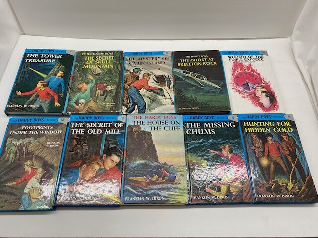 10 Hardy Boys Random book lot of kids books new and old Franklin W. Dixon – GOOD