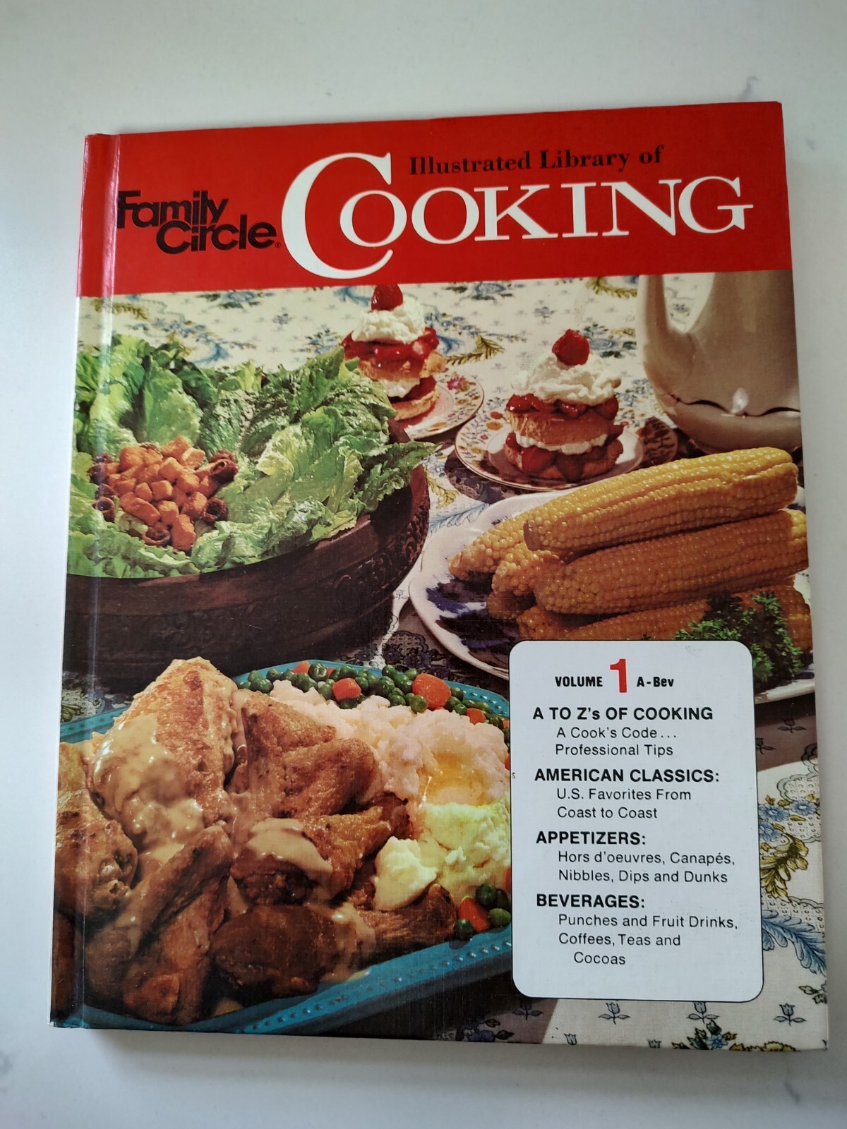 Family Circle Illustrated Library of Cooking A-Bev Vol. 1 Book 128 pp 1972 VG+