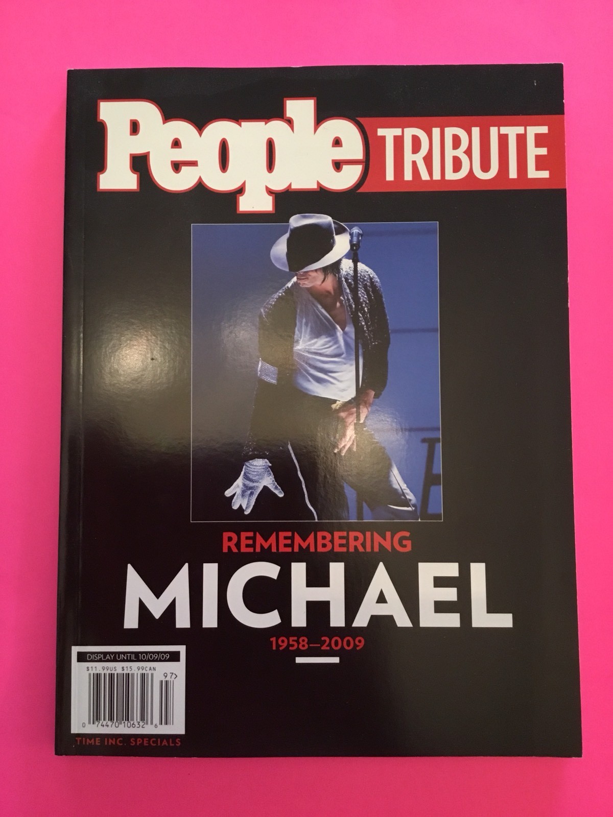 People Tribute Remembering Michael 1958-2009 Michael Jackson. 2009 Paperback