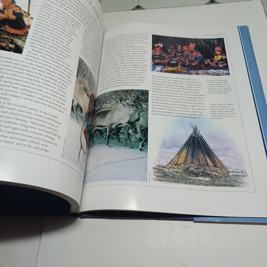 Polar Regions The Illustrated Library Of The Earth