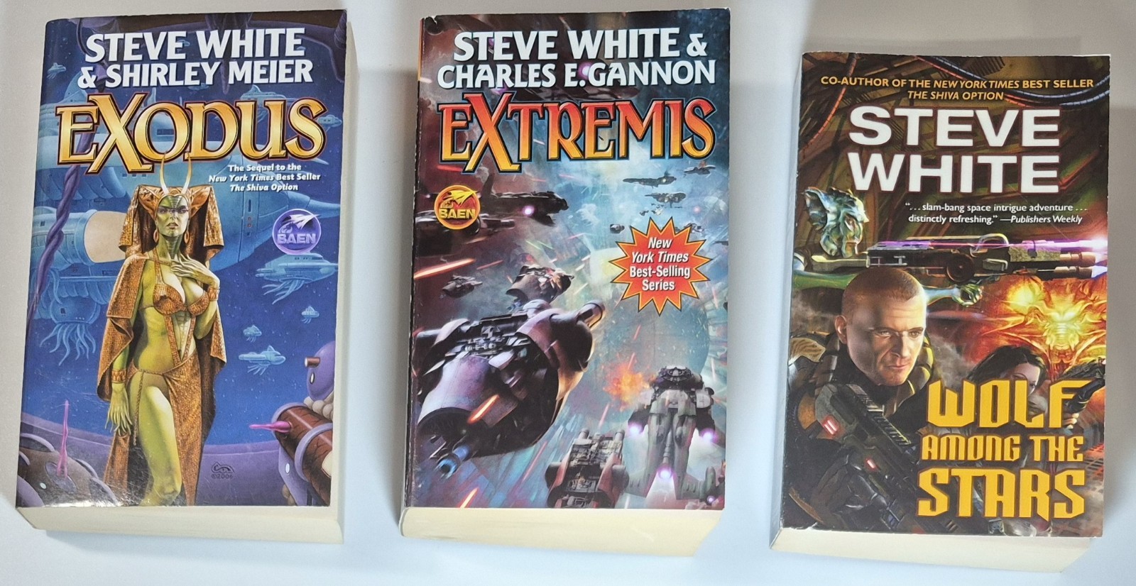 Steve White BAEN Science Fiction Lot of 3 PB Books EXODUS EXTREMIS Wolf Stars