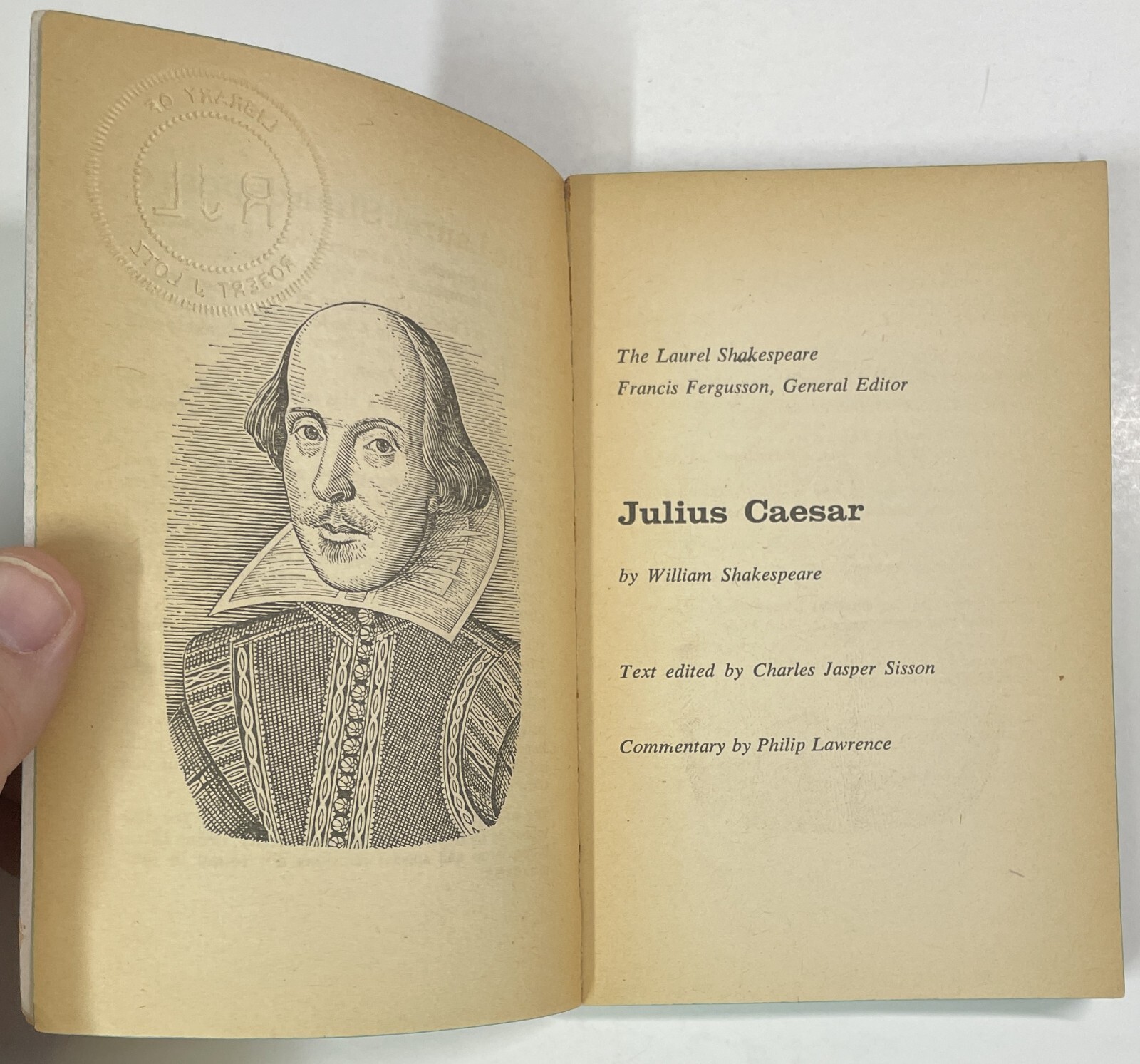 Julius Caesar by William Shakespeare (1960 1st Dell Laurel pb (LB119}, Kuhl, VG)