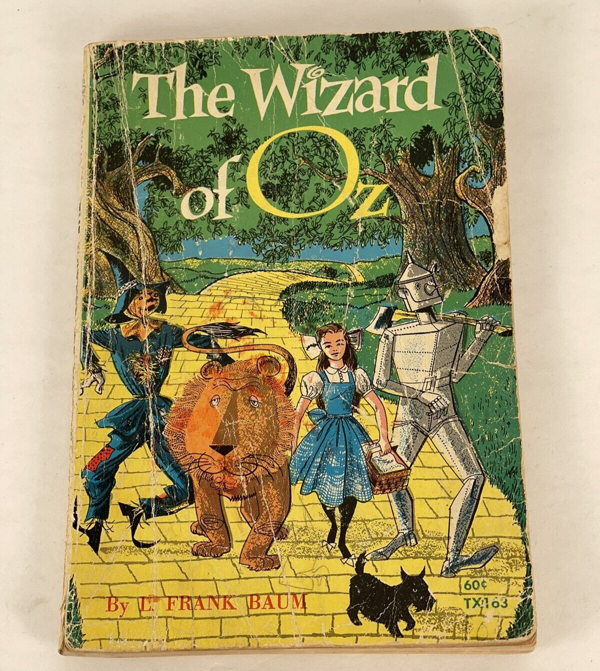 Wizard of Oz Paperback Book 1968, Printed in the USA, 156 pages 7.75×5″
