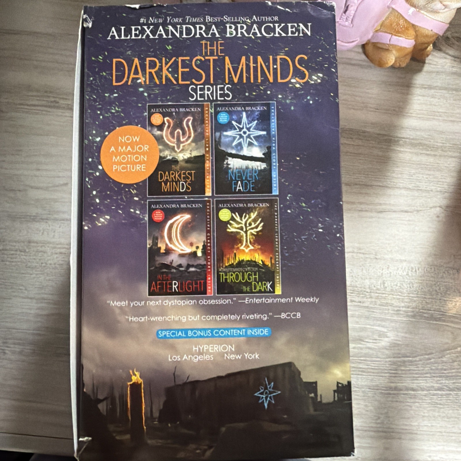 Darkest Minds Series Boxed Set [4-Book Paperback Boxed Set]-Alexandra Bracken