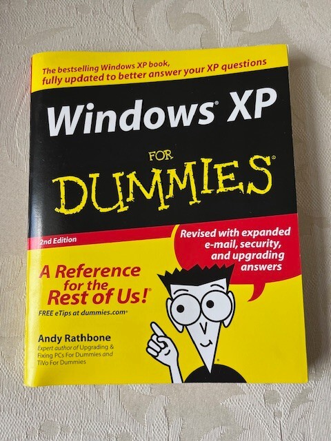 Windows XP For Dummies, perfect condition, 406 pages, copyright 2004