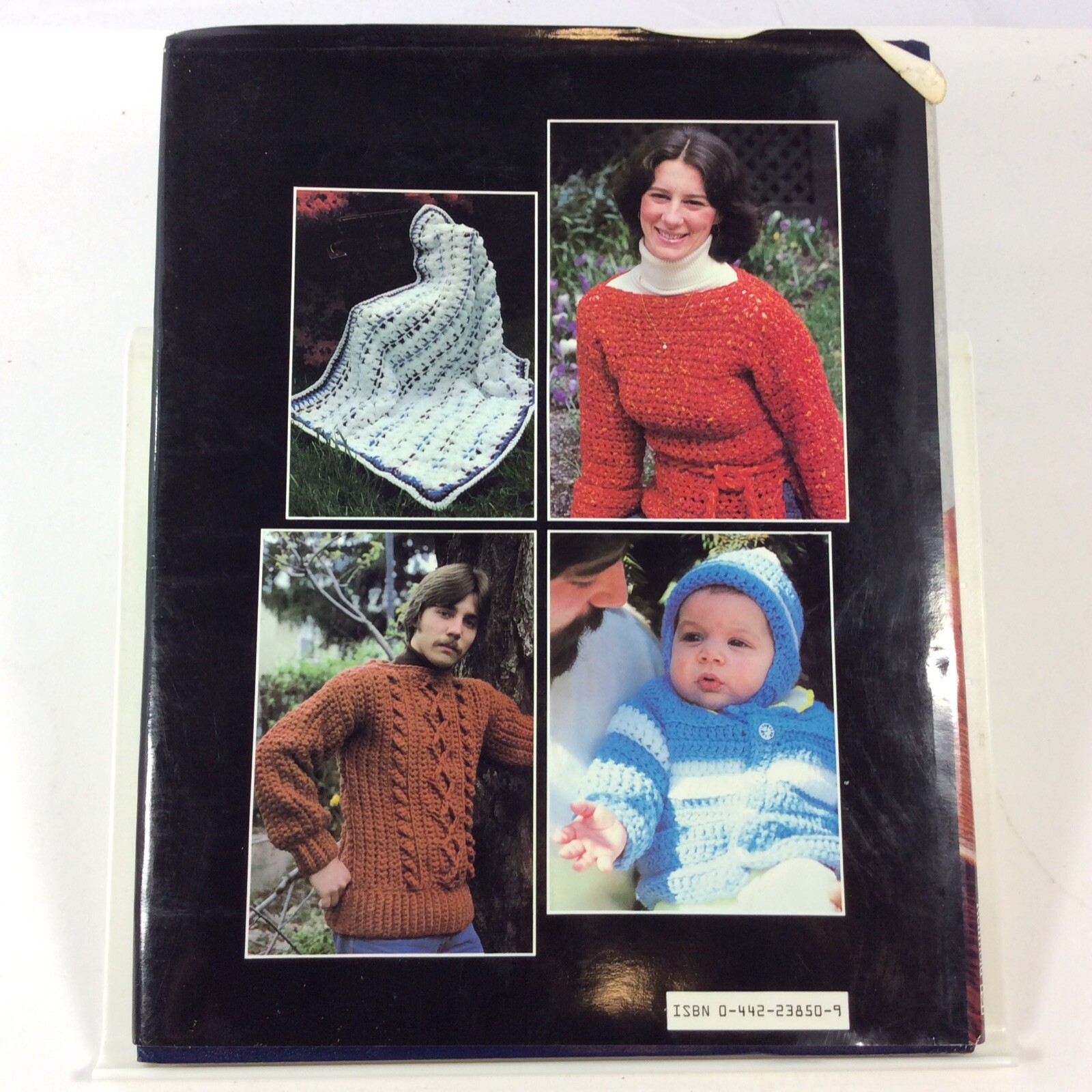 Weekend Crochet Projects Margaret Hubert Crochet Pattern Book Hardcover 1981