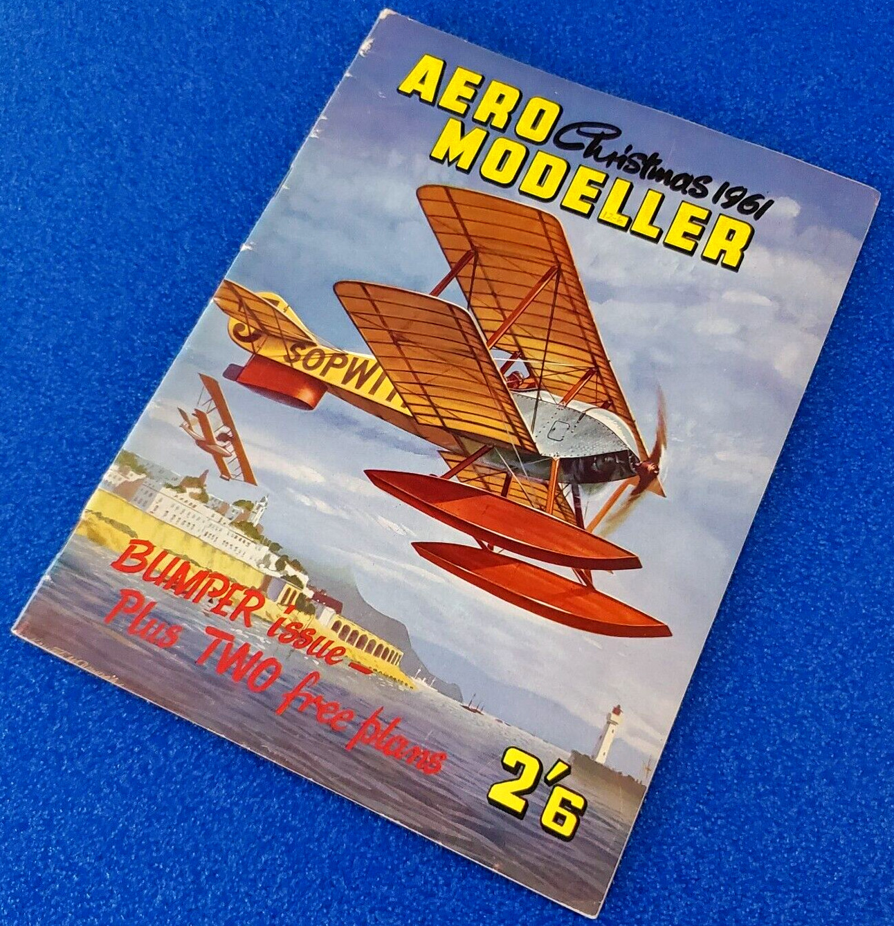 1961 CHRISTMAS – AERO MODELLER BUMPER ISSUE PLUS TWO FREE PLANS MAGAZINE