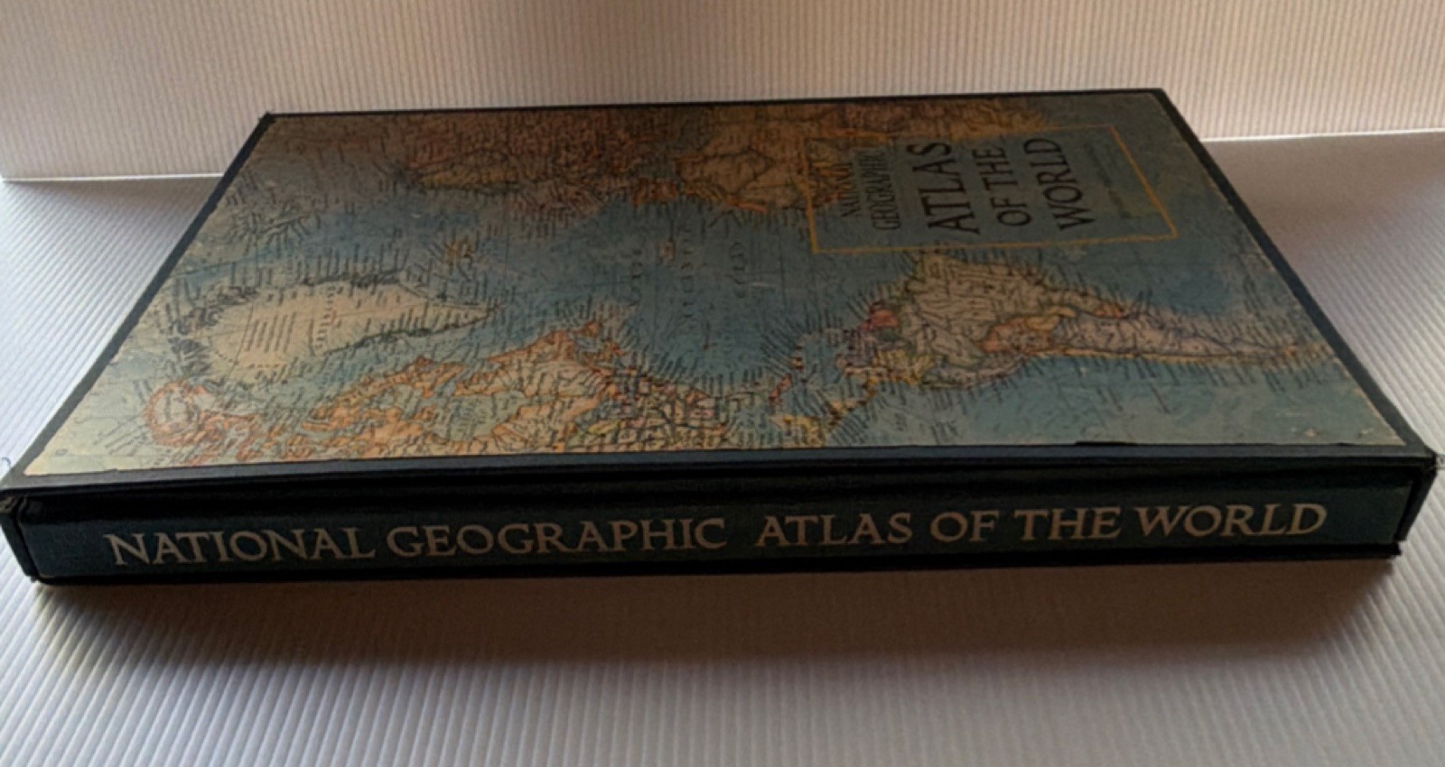 National Geographic Atlas of the World Revised Third Edition 1970 Hardcover Sli…
