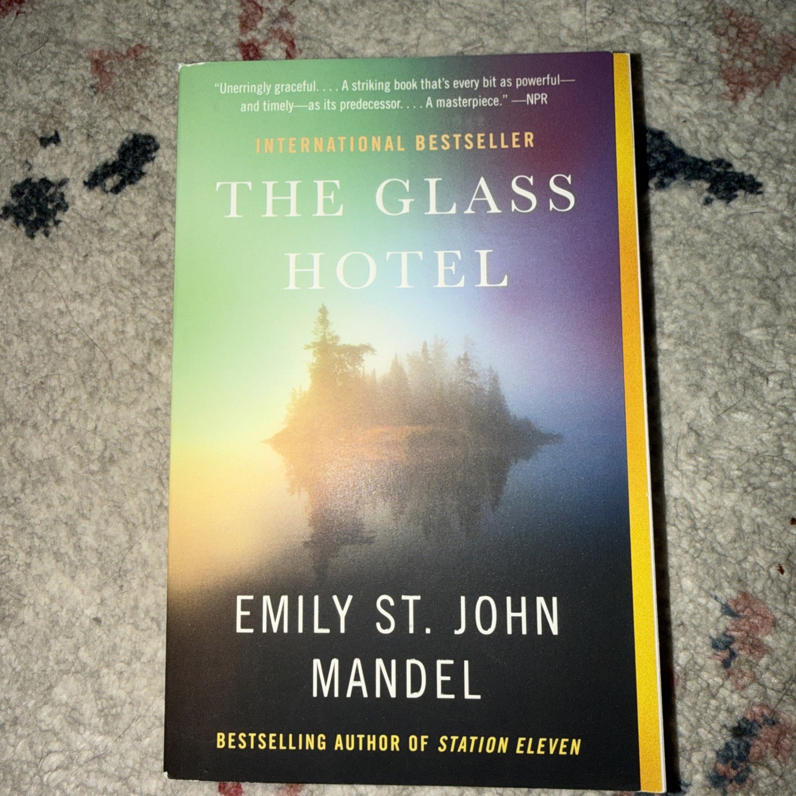 Glass Hotel : A Novel by Emily St. John Mandel (2021, Trade Paperback)