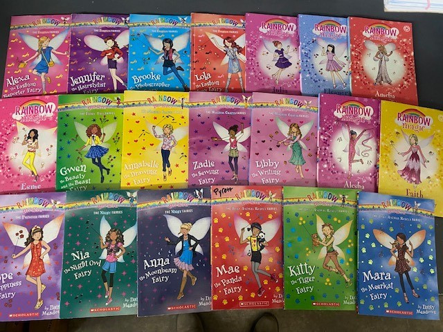 LOT OF 10 RAINBOW MAGIC FAIRIES Children’s Kids Chapters BOOKS RANDOM MIX -GOOD