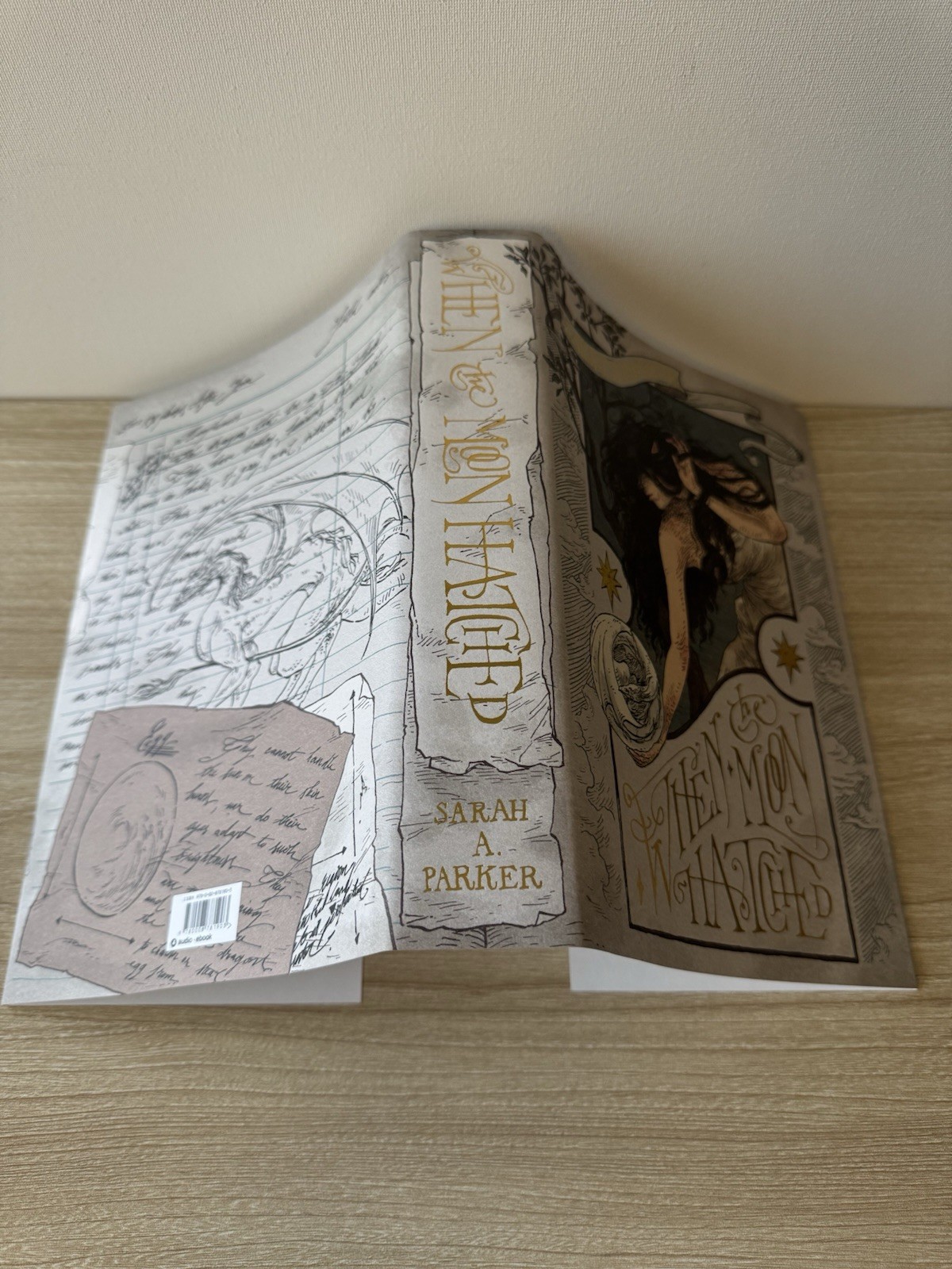 When The Moon Hatched HAND SIGNED Harry Hartog Special Edition Aus/NZ Exclusive