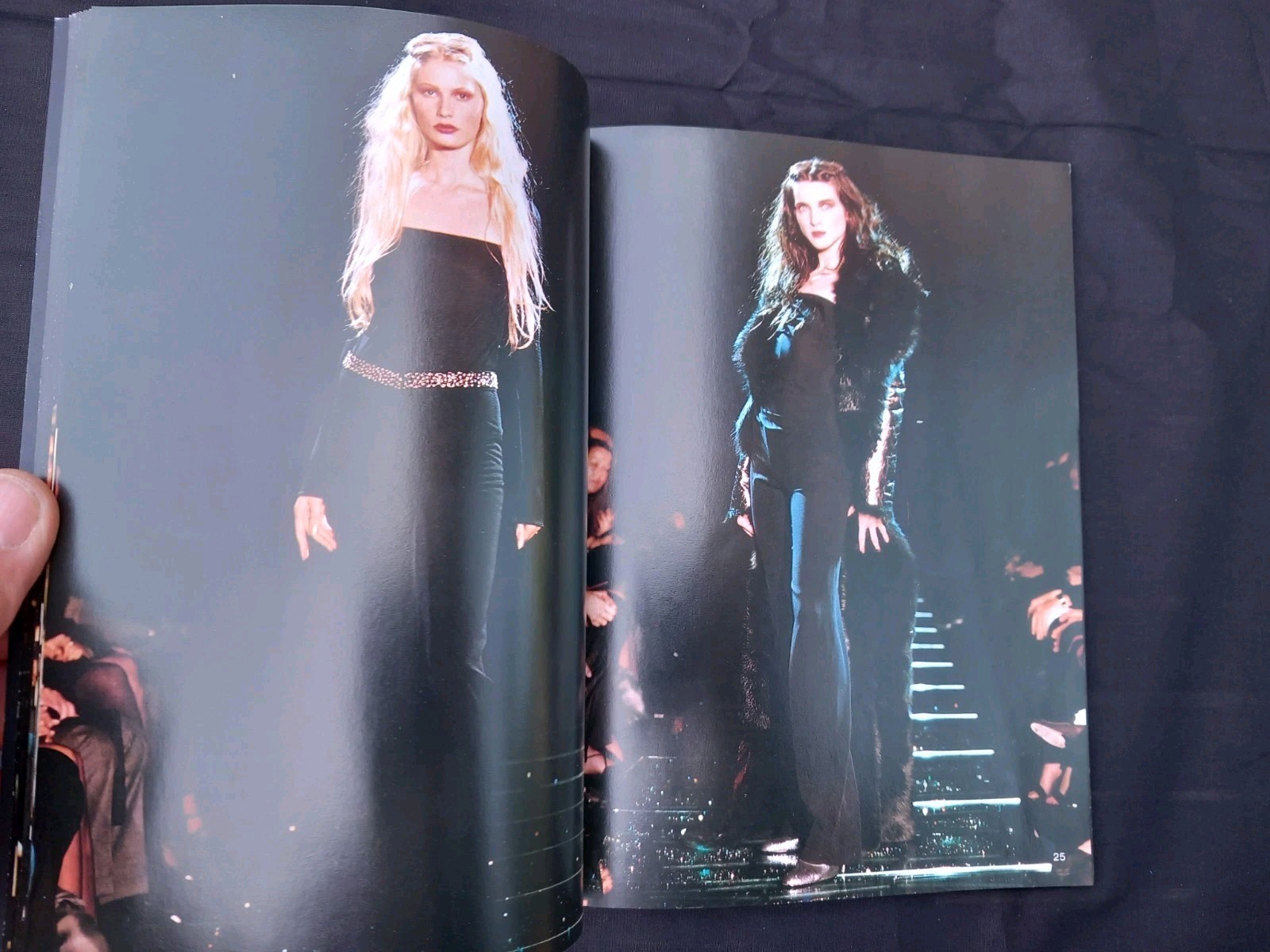 VERSACE Versus Womens Runway Collection – Fall/Winter 1998-1999- small format