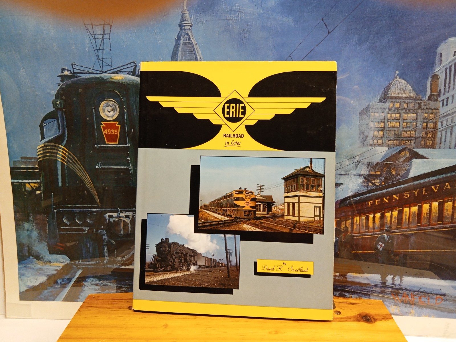 Eire Railroad in Color. A Morning Sun Book.