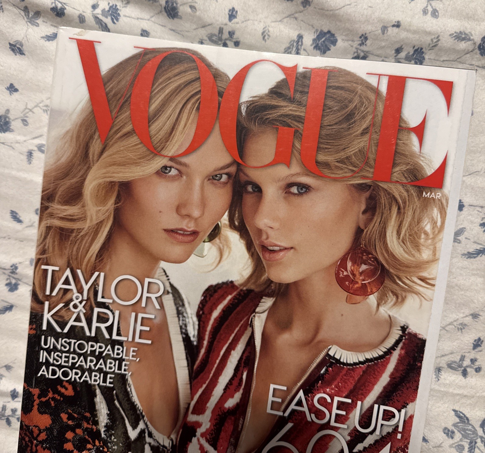 Taylor Swift Collectable Vogue March 2015 Taylor Swift & Karlie Kloss No Label