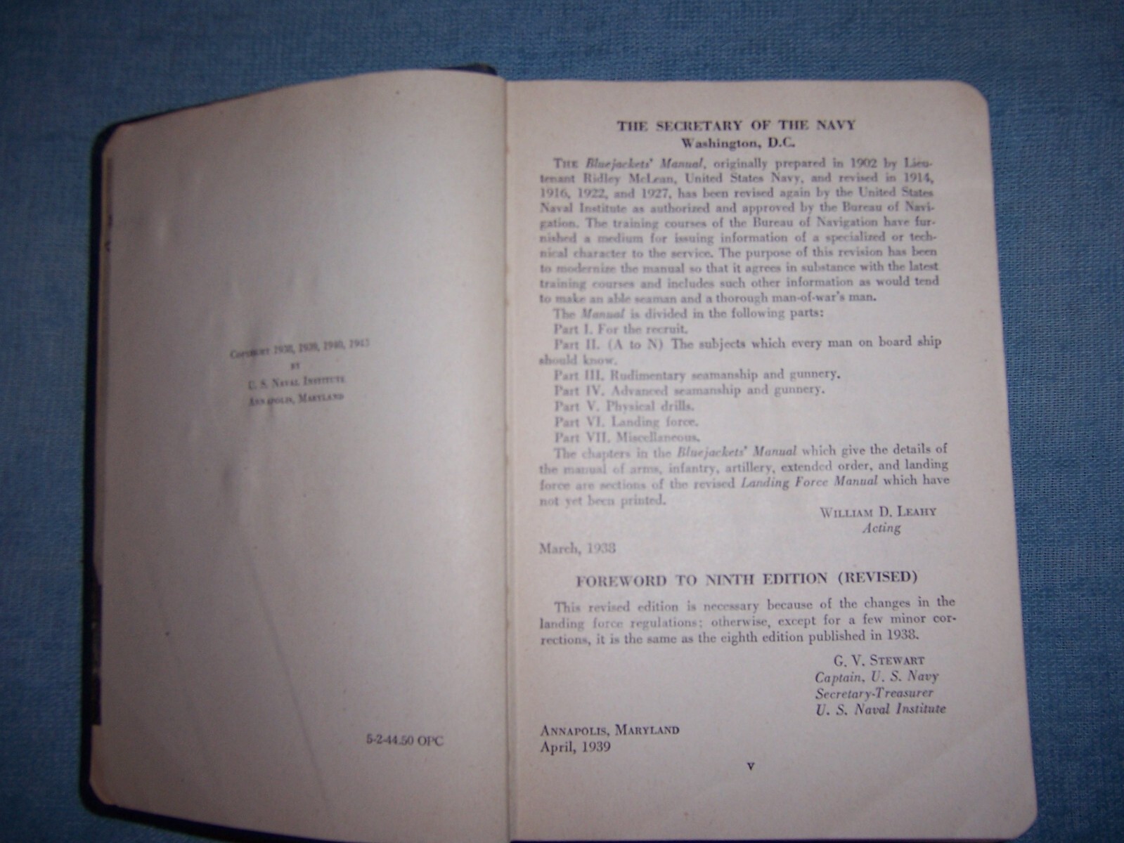 THE BLUEJACKETS’ MANUAL – 1943/SC/WWII 1939-45