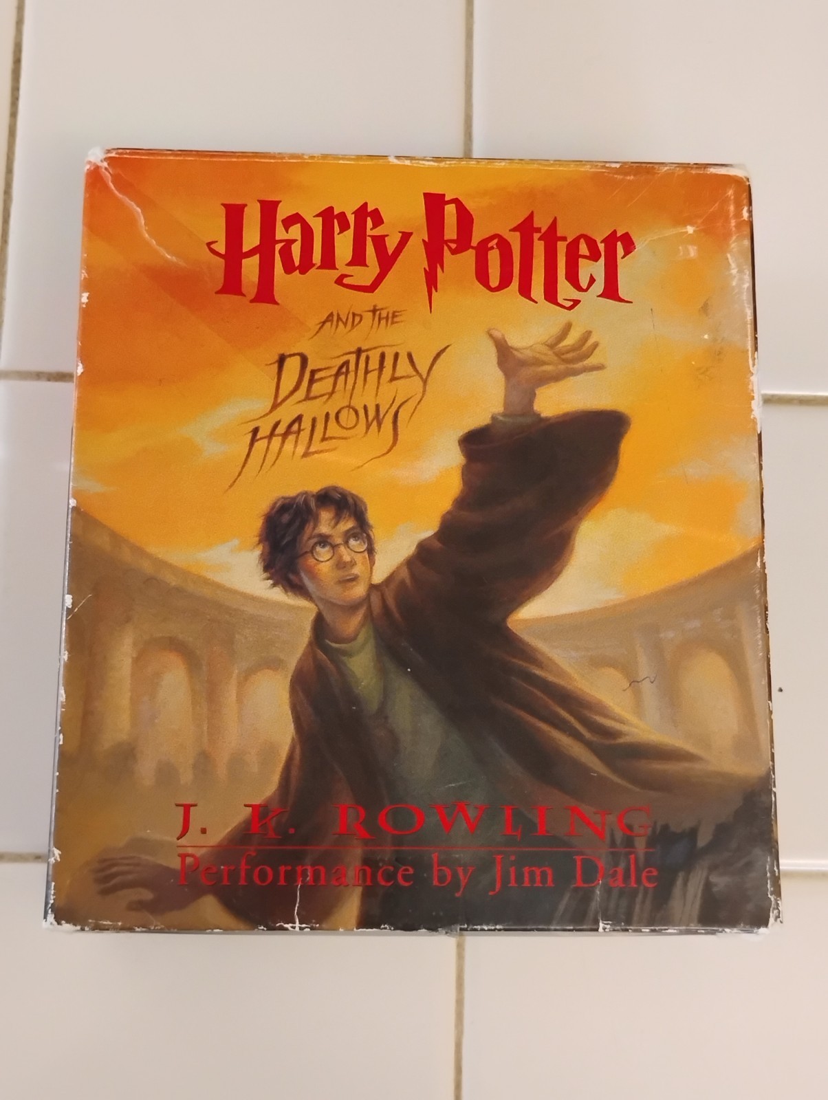 Harry Potter Ser.: Harry Potter and the Deathly Hallows by J. K. Rowling (2007,