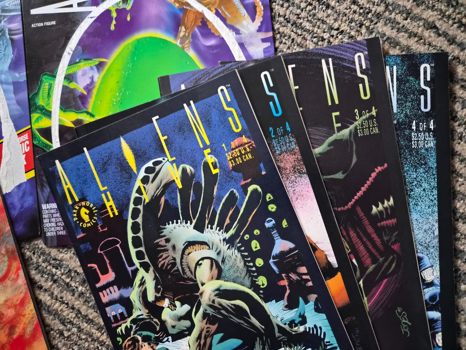 Aliens: Hive (Dark Horse Comics) Issues 1-4 Alien 3 Issues 1 – 3 + aliens cards