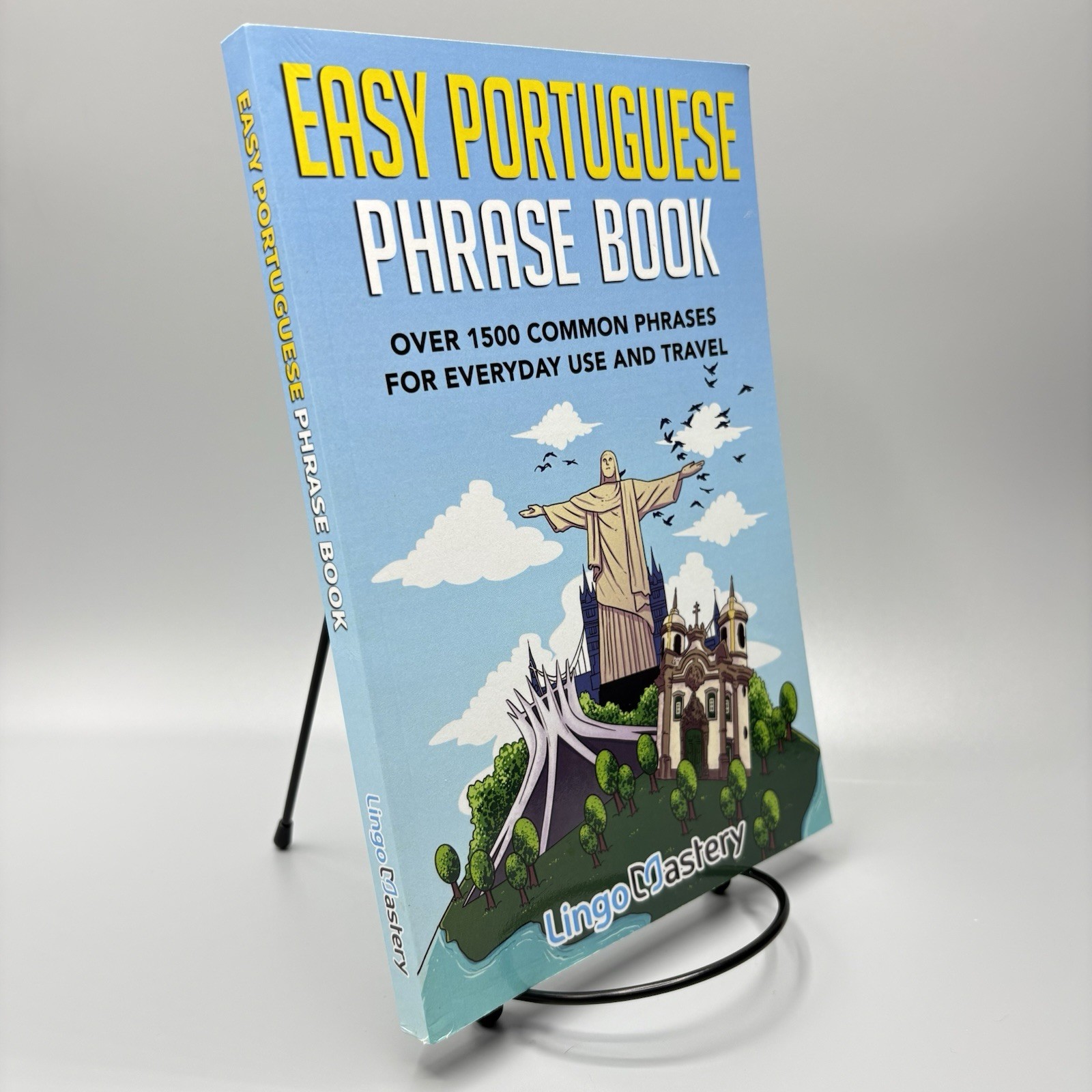 Easy Portuguese Phrase Book: Over 1500 Common Phrases Lingo Mastery PB Good
