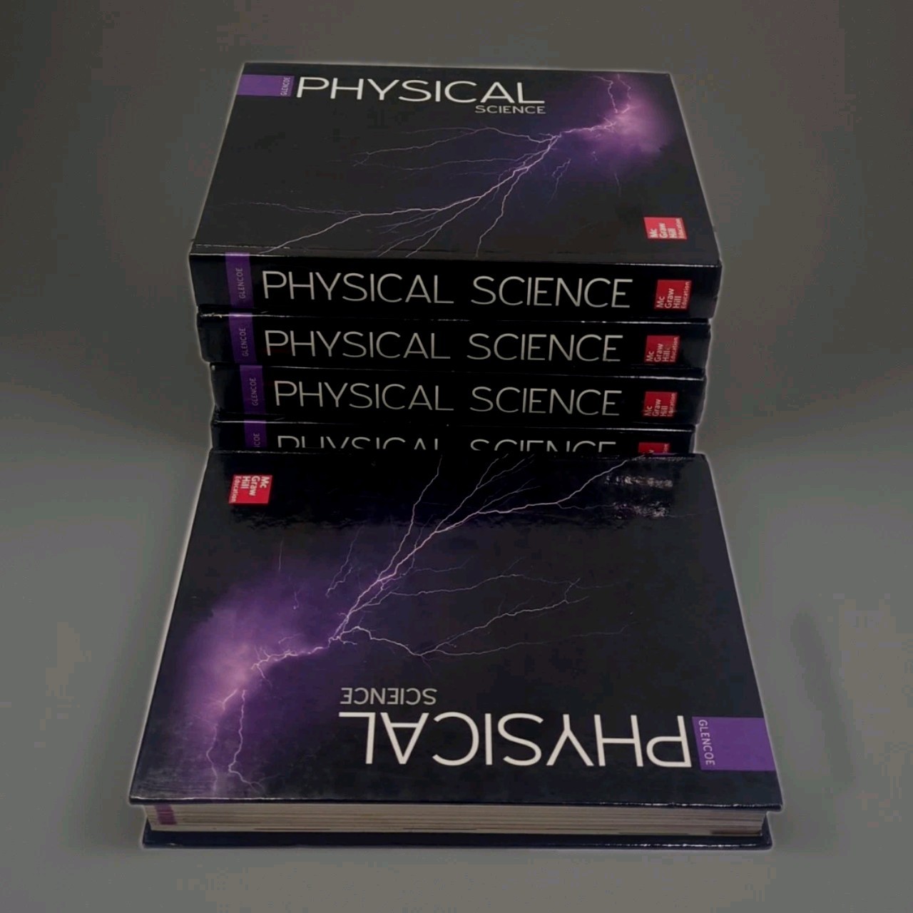 Glencoe Physical Science, Student Edition Mcgraw Hill 2017 Excellent condition!
