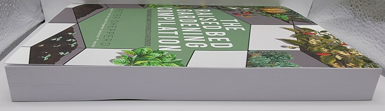 Raised Bed Gardening Compilation for Beginners… (Paperback).