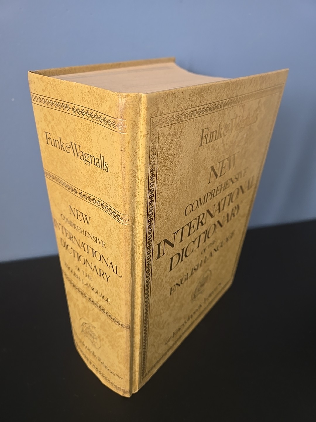 Funk And Wagnalls New Comprehensive Dictionary Of The English Language 1978 Ed