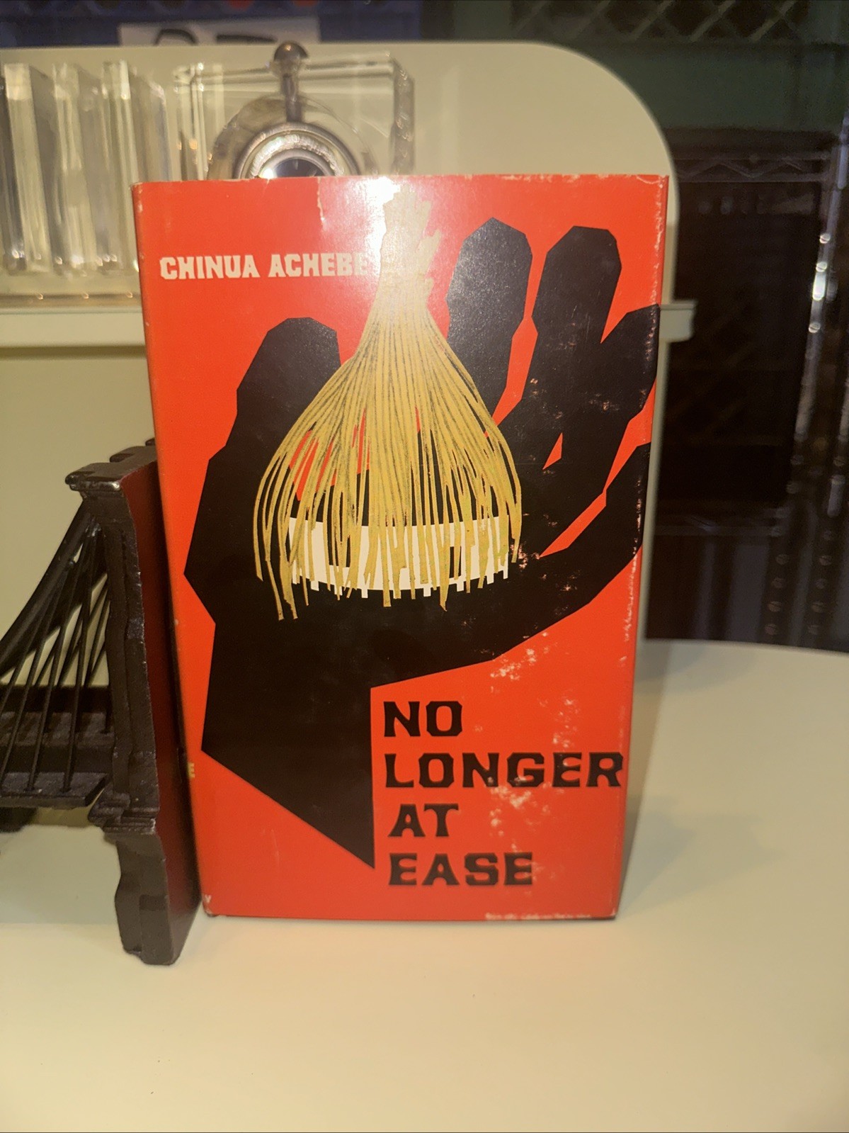 1961 VINTAGE RARE NO LONGER AT EASE RARE HTF CHINUA ACHEBE HC COLLECTIBLE BOOK