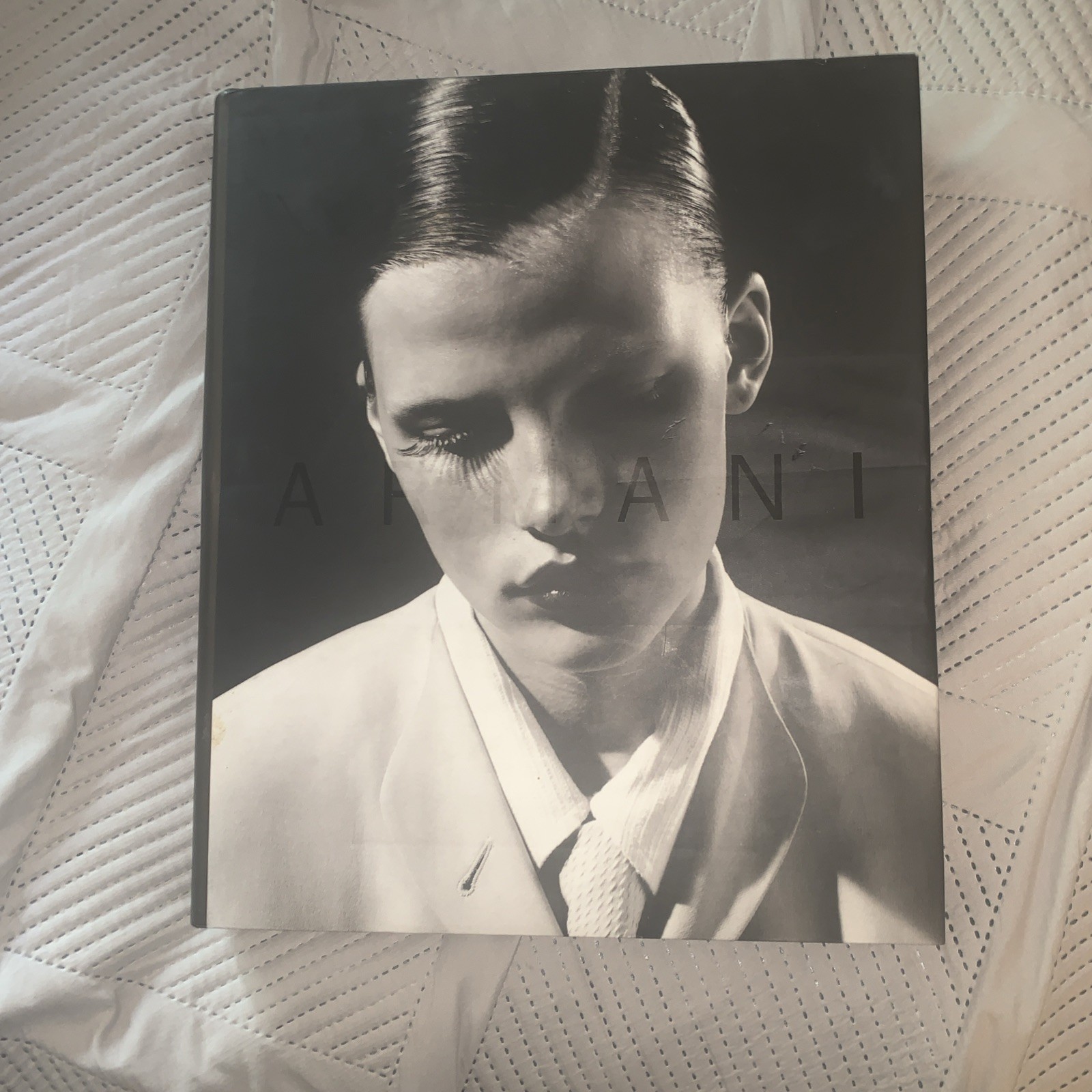 Giorgio Armani Guggenheim Museum Exhibition 2000 Fashion Table Book