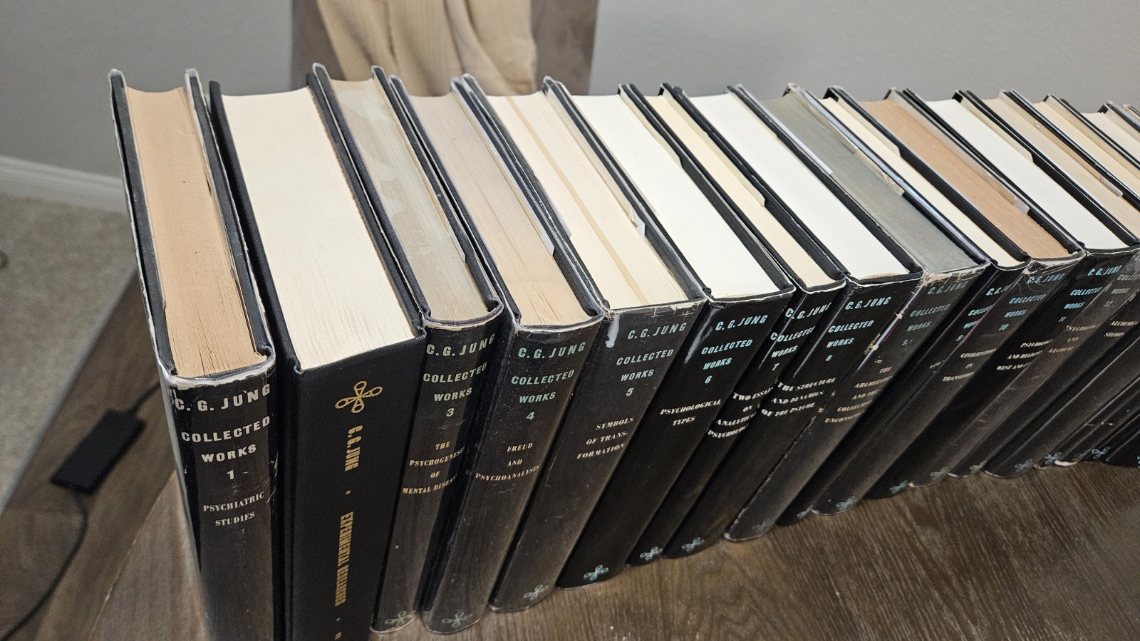 Collected Works of C. G. Jung Princeton University Press – 21 Volume Set