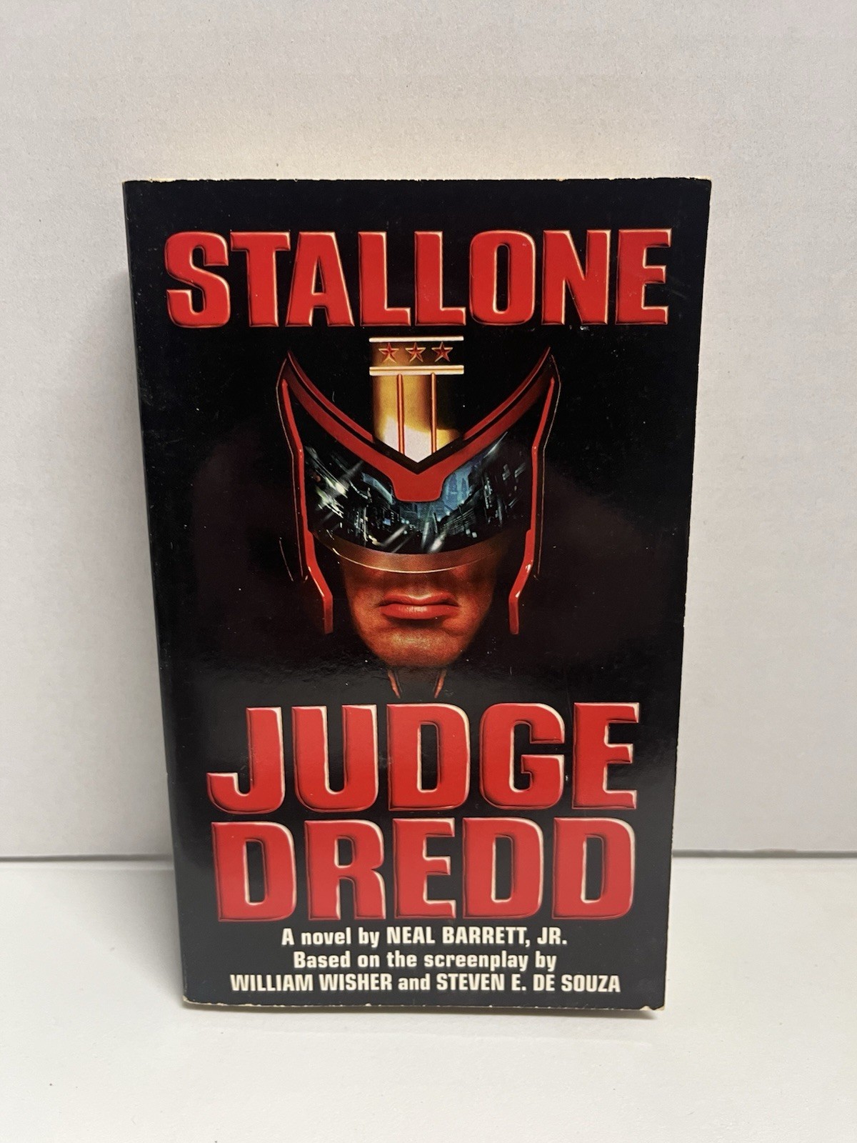 JUDGE DREDD Paperback Book by Neal Barrett 1995 Sylvester Stallone