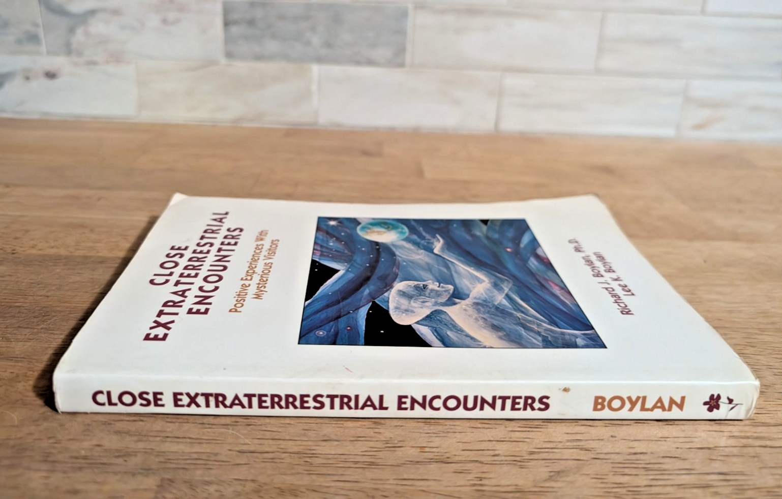 Close Extraterrestrial Encounters Alien UFO Experiences First Edition – Boylan