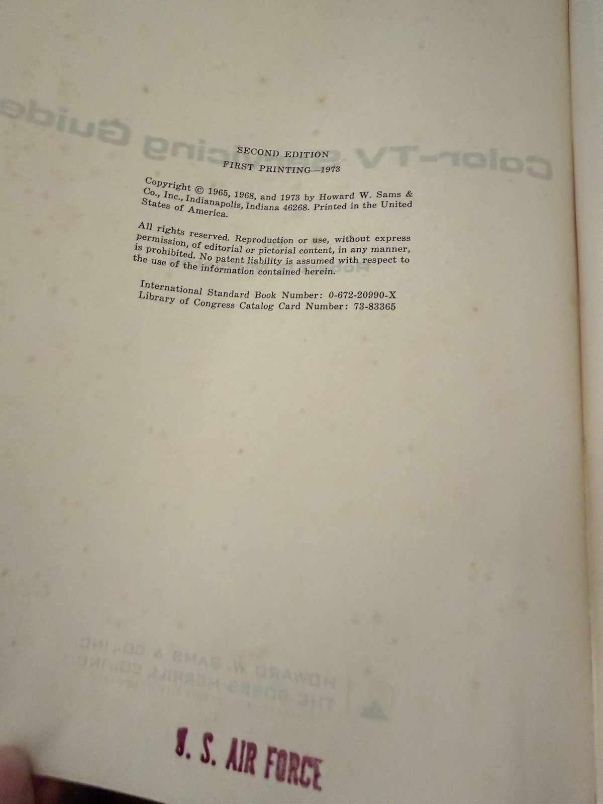 Color TV Servicing Guide Hardcover Book Robert Middleton Repair Restore