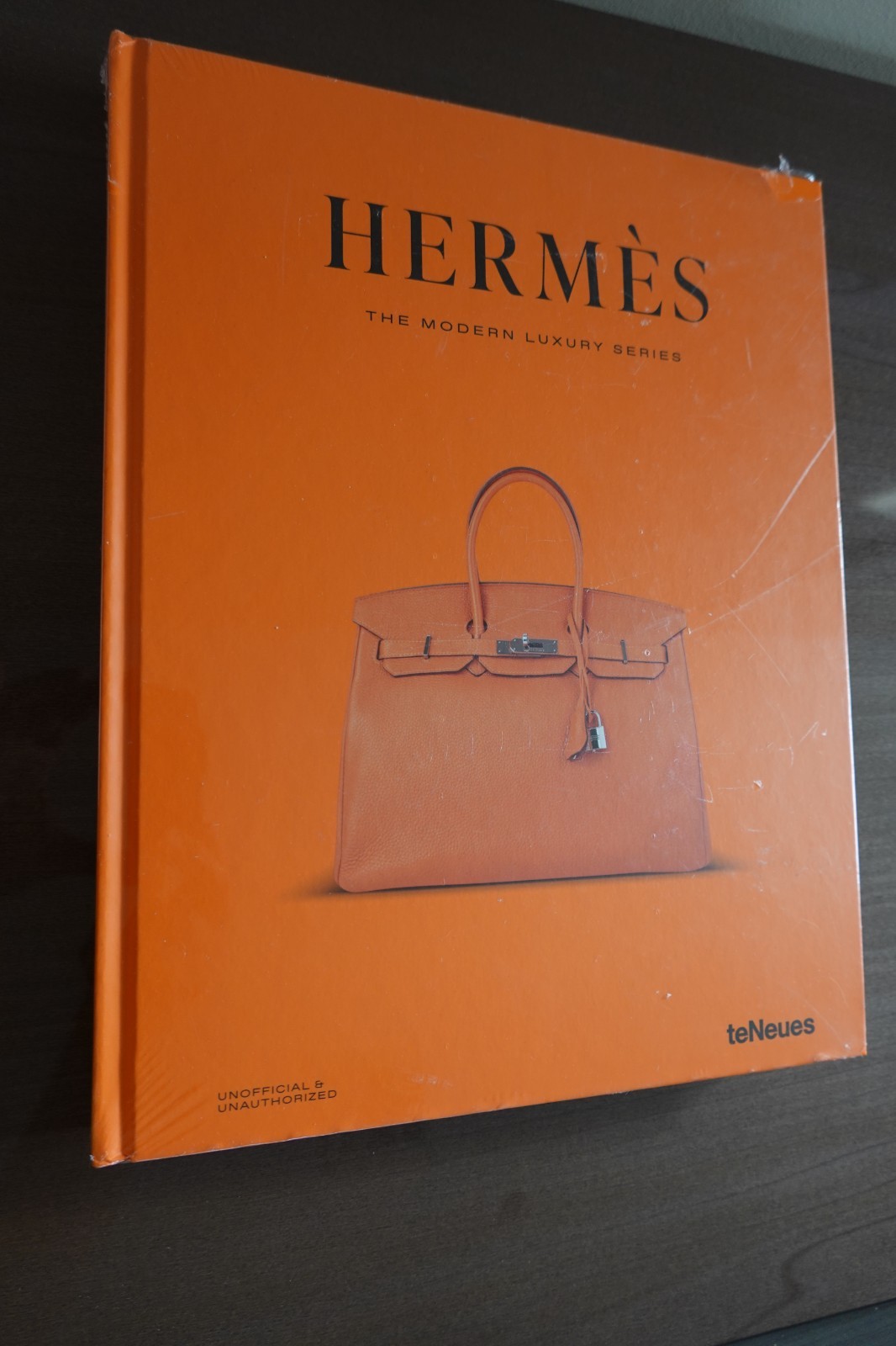 HERMES, The Modern Luxury Series Book, SEALED, teNeuses, ISBN 978-3-96171-595-4