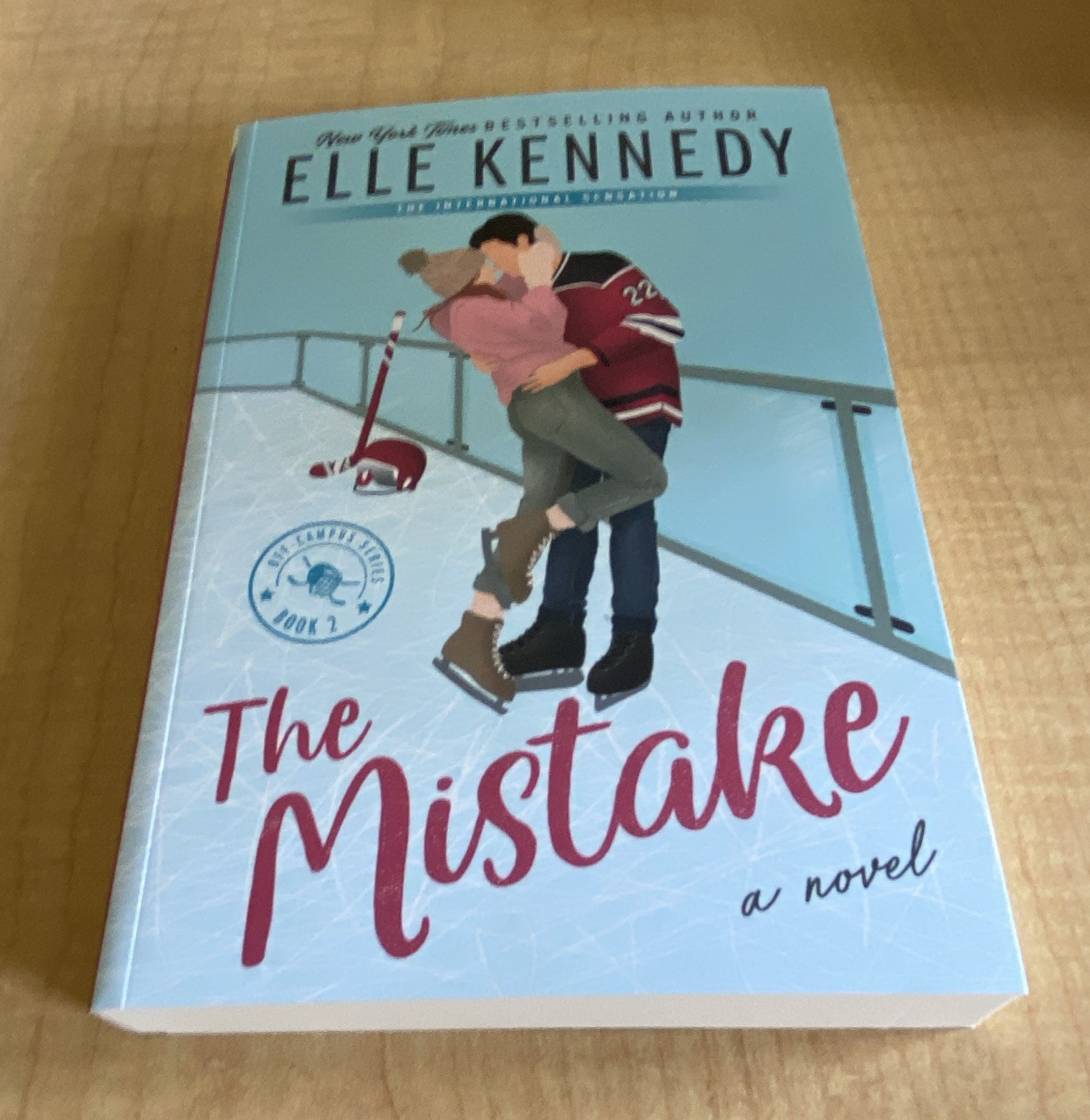 The Mistake (Off-Campus) by Elle Kennedy, Bloom Books, Romance Novel, PB