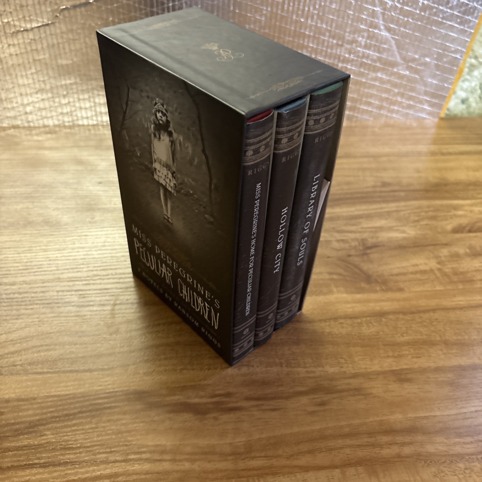 Miss Peregrine’s Peculiar Children Boxed Set 2015, Hardcover / Box or Slipcased