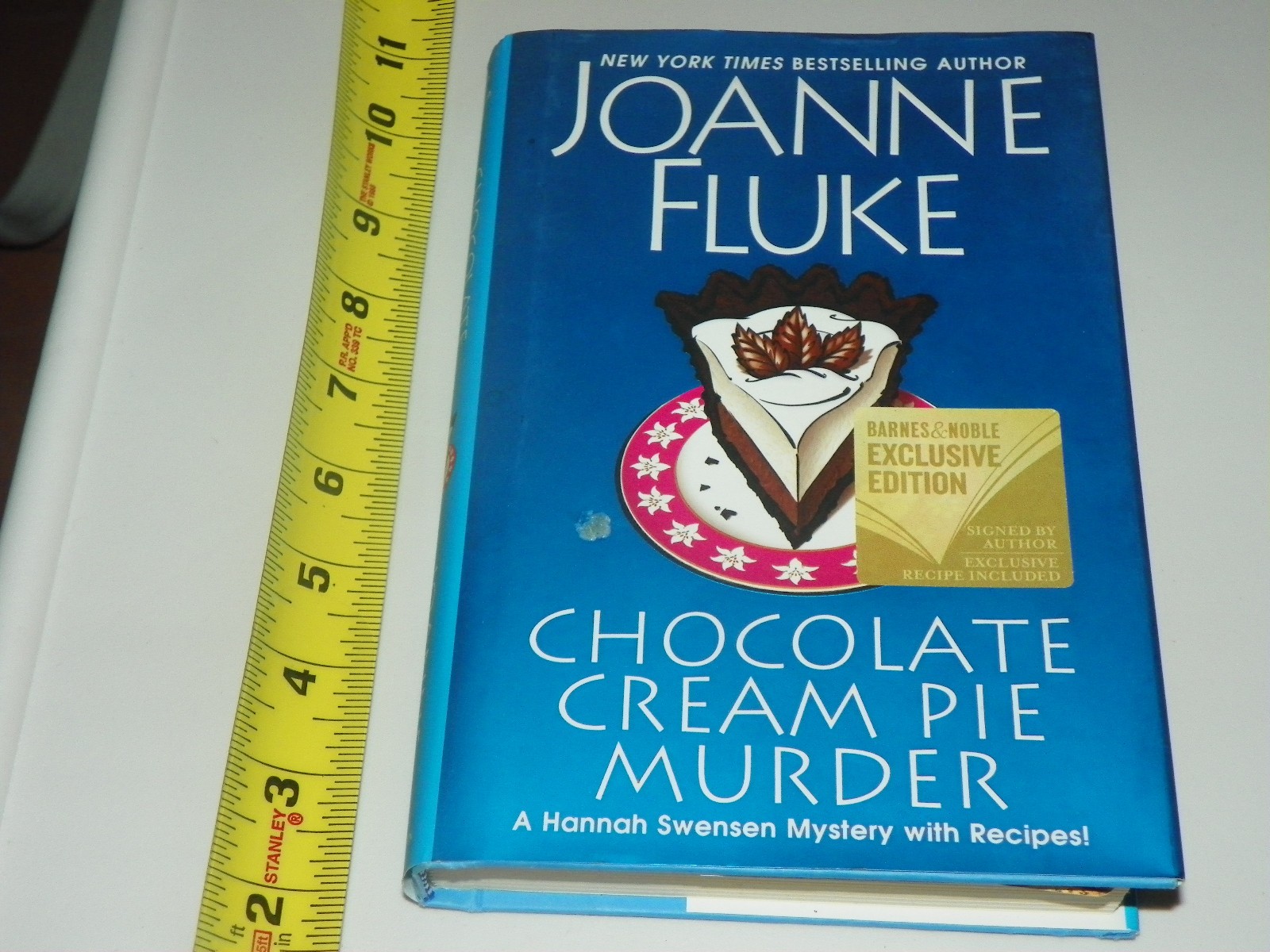 Chocolate Cream Pie Murder by Joanne Fluke (2019, Hardcover) LIKE NEW SIGNED!
