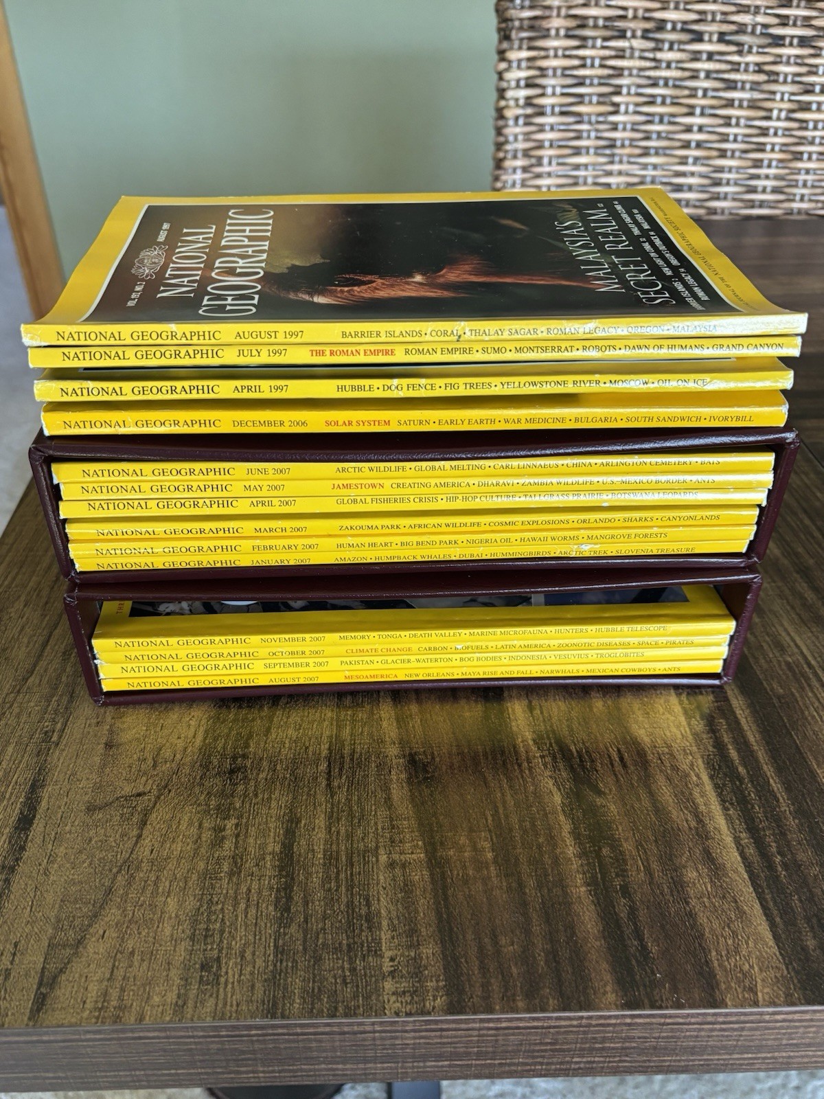 Lot of 14 Vintage National Geographic Magazines 2007 1997 Storage Box 1984 1985