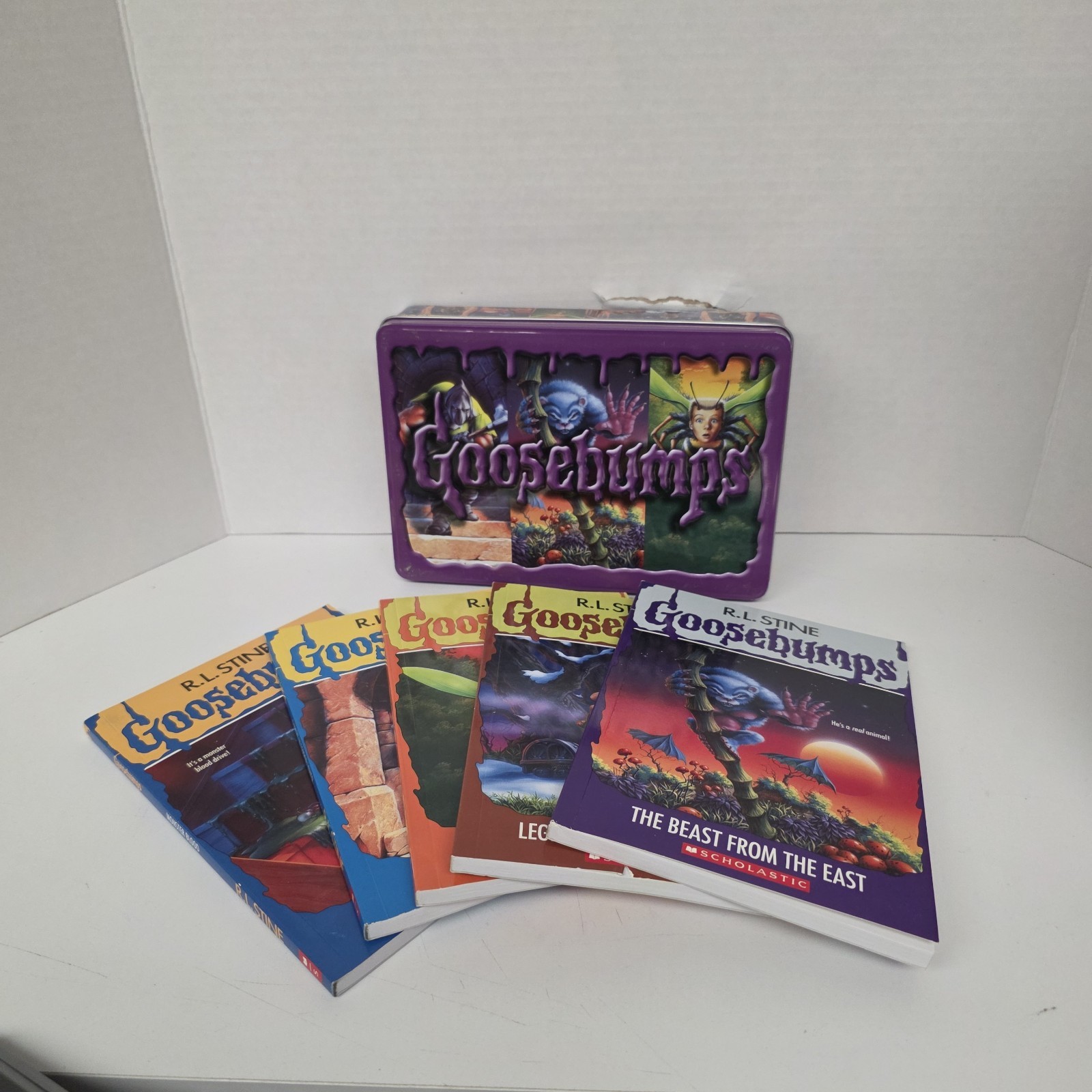 Goosebumps 25th Anniversary Retro Box Set by R. L. Stine METAL TIN 5 BOOKS
