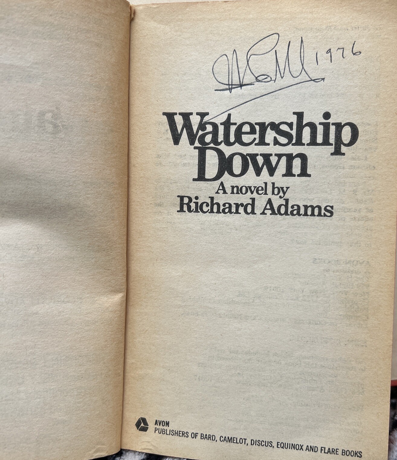 Adams, Richard – Watership Down Paperback First printing 1975 Avon Books