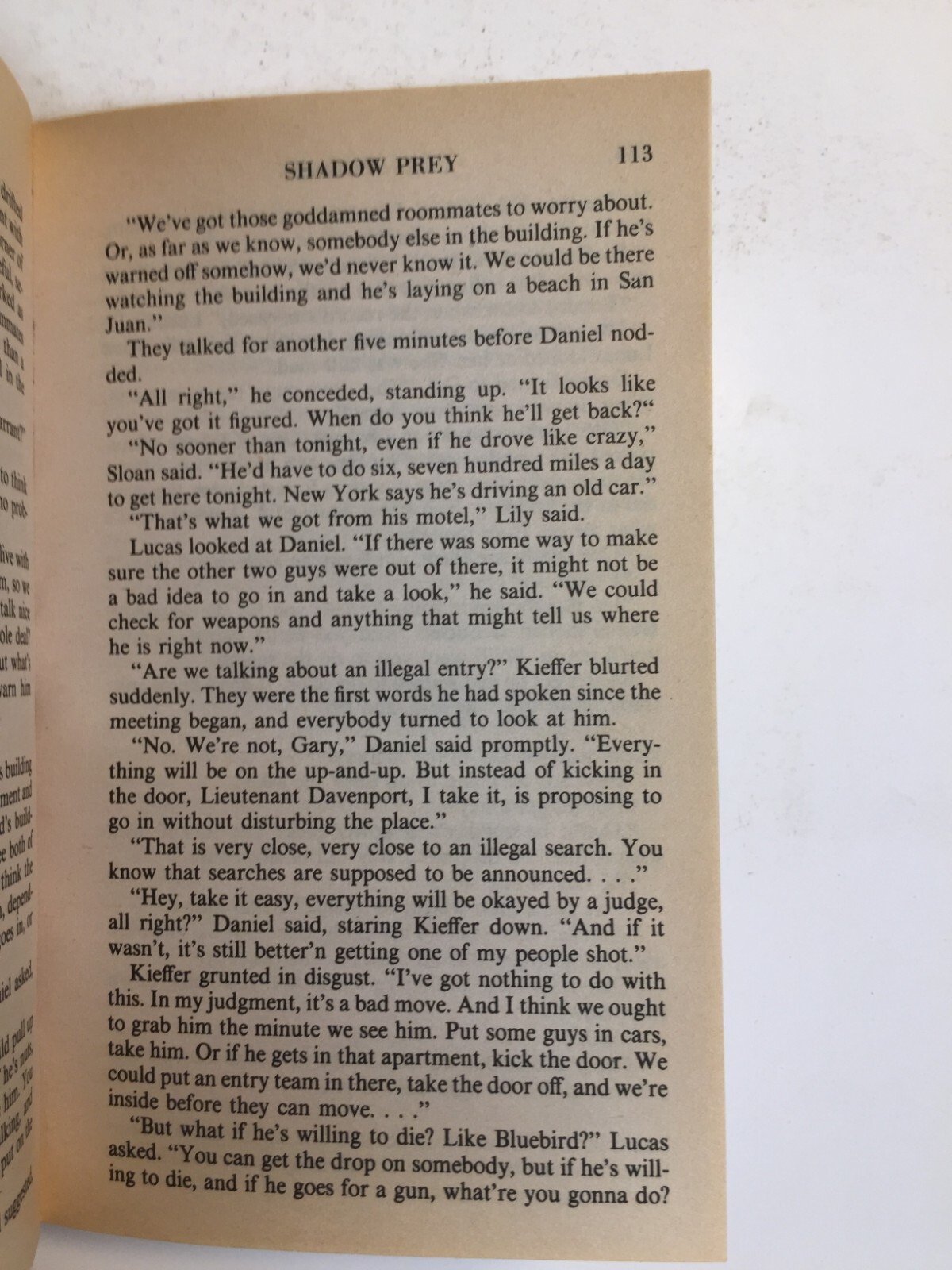 A Prey Novel Ser.: Shadow Prey by John Sandford Paperback