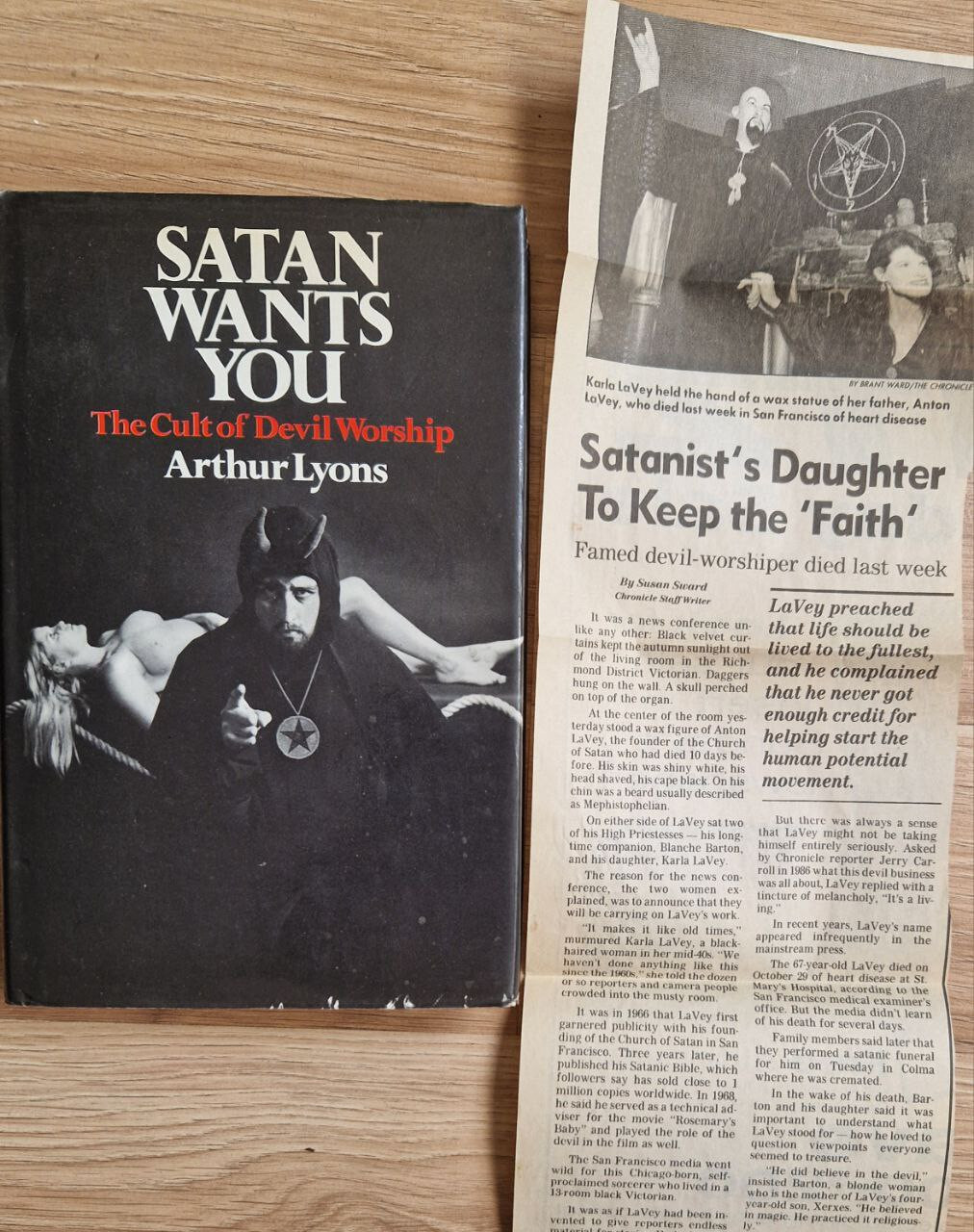 Arthur LYONS : Satan Wants You – the Cult of Devil Worship (1971) First edition