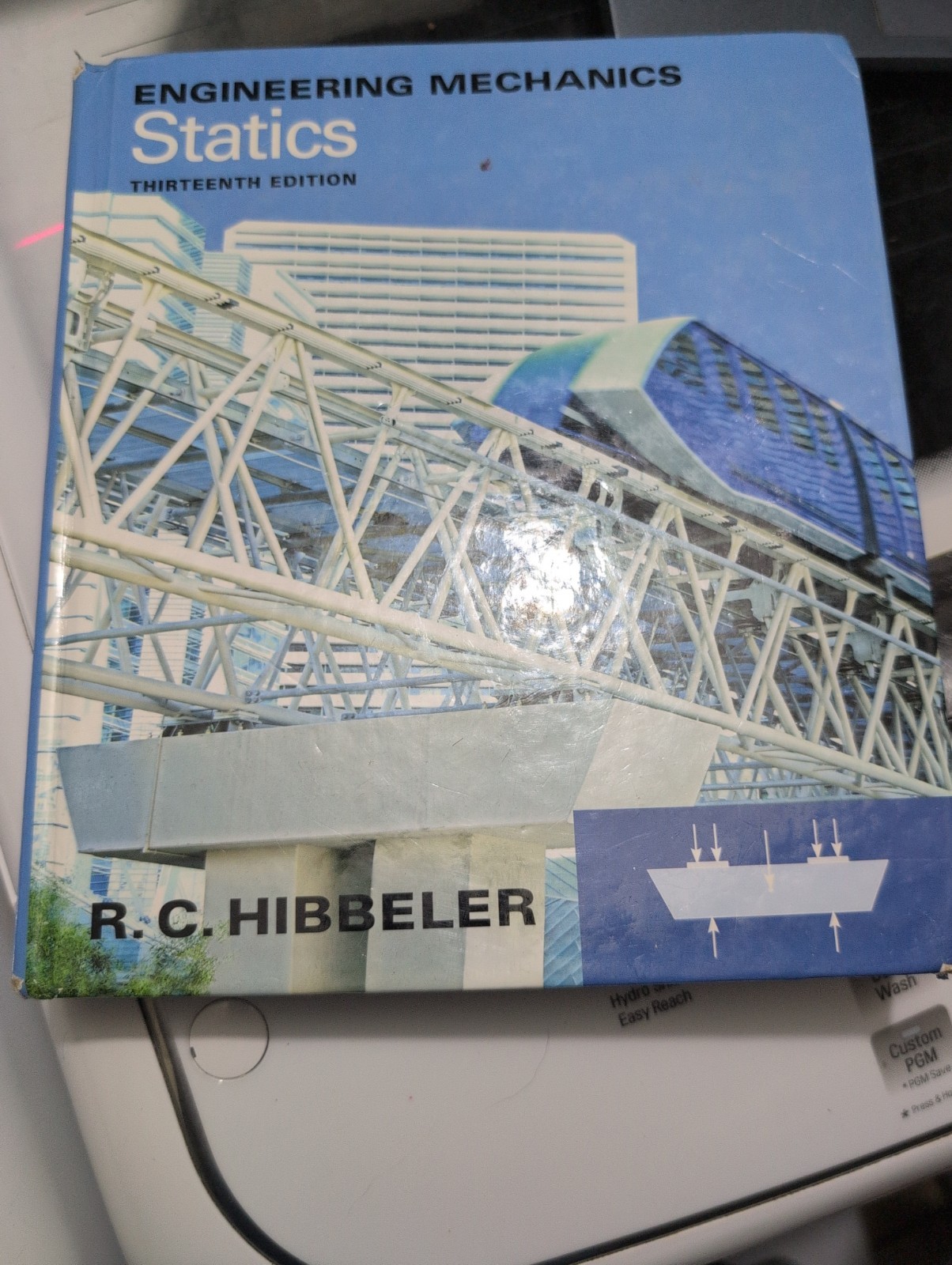 Engineering Mechanics : Statics by Russell C. Hibbeler Hardcover, Acceptable