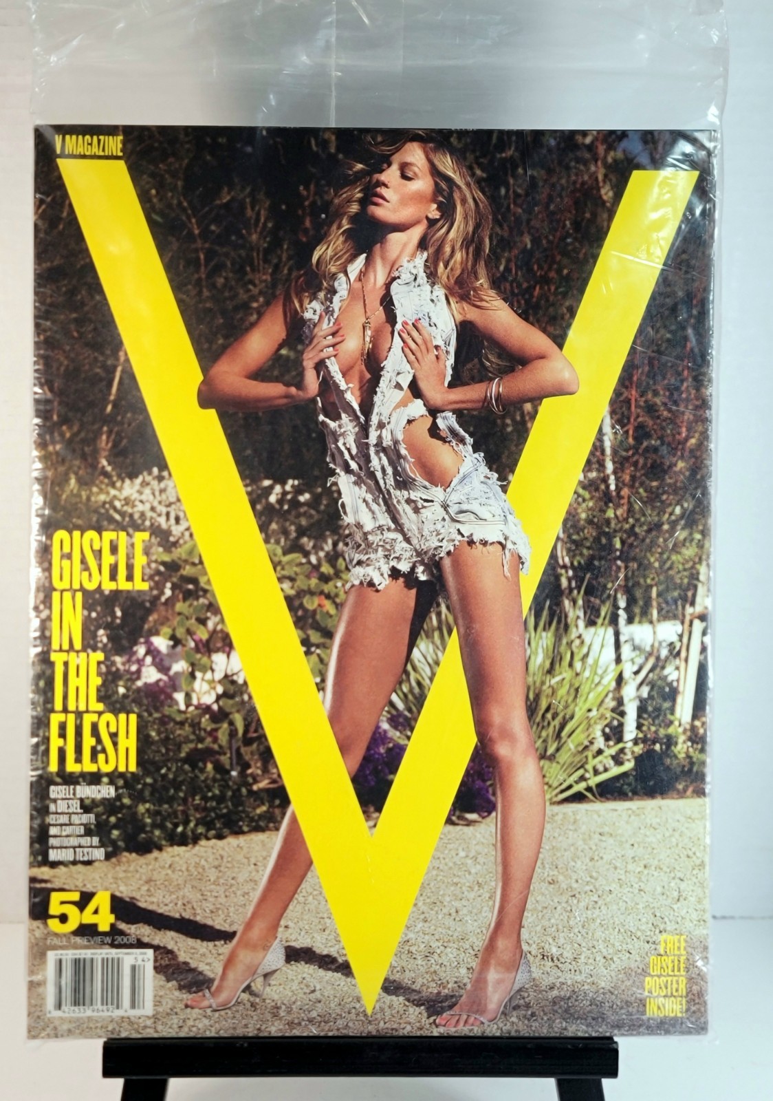 V MAGAZINE 54 FALL 2008 GISELE & W FEB 2011 MOVIE ISSUE – FASHION MODELS CELEBS