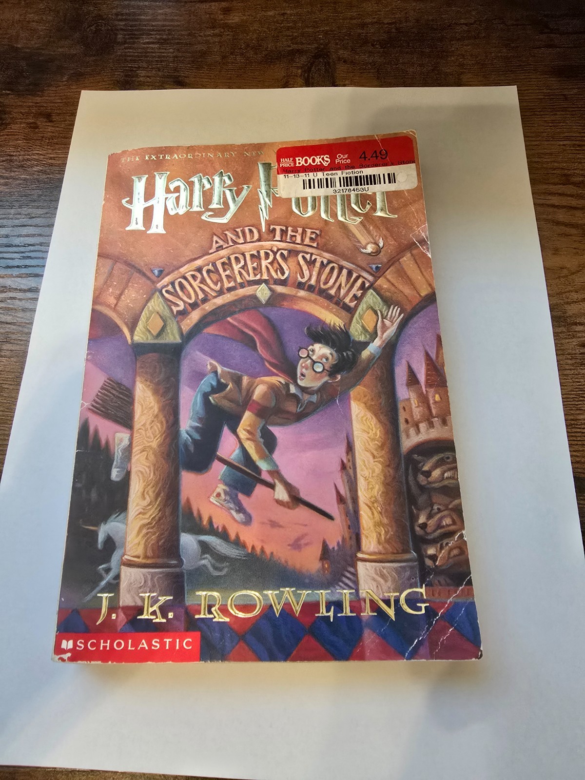 Harry Potter and the Sorcerers Stone – Paperback By Rowling, JK