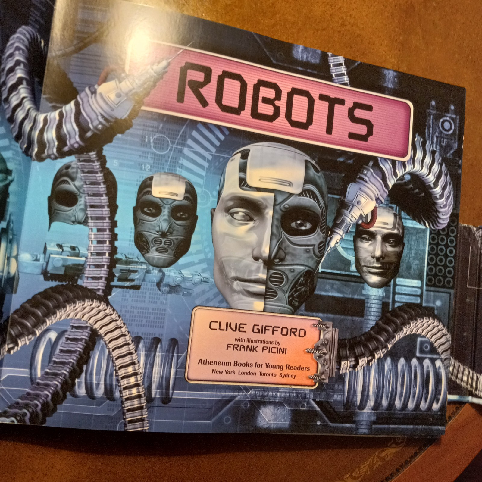 Robots Pop-up Book / Clive Gifford / Simon & Schuster
