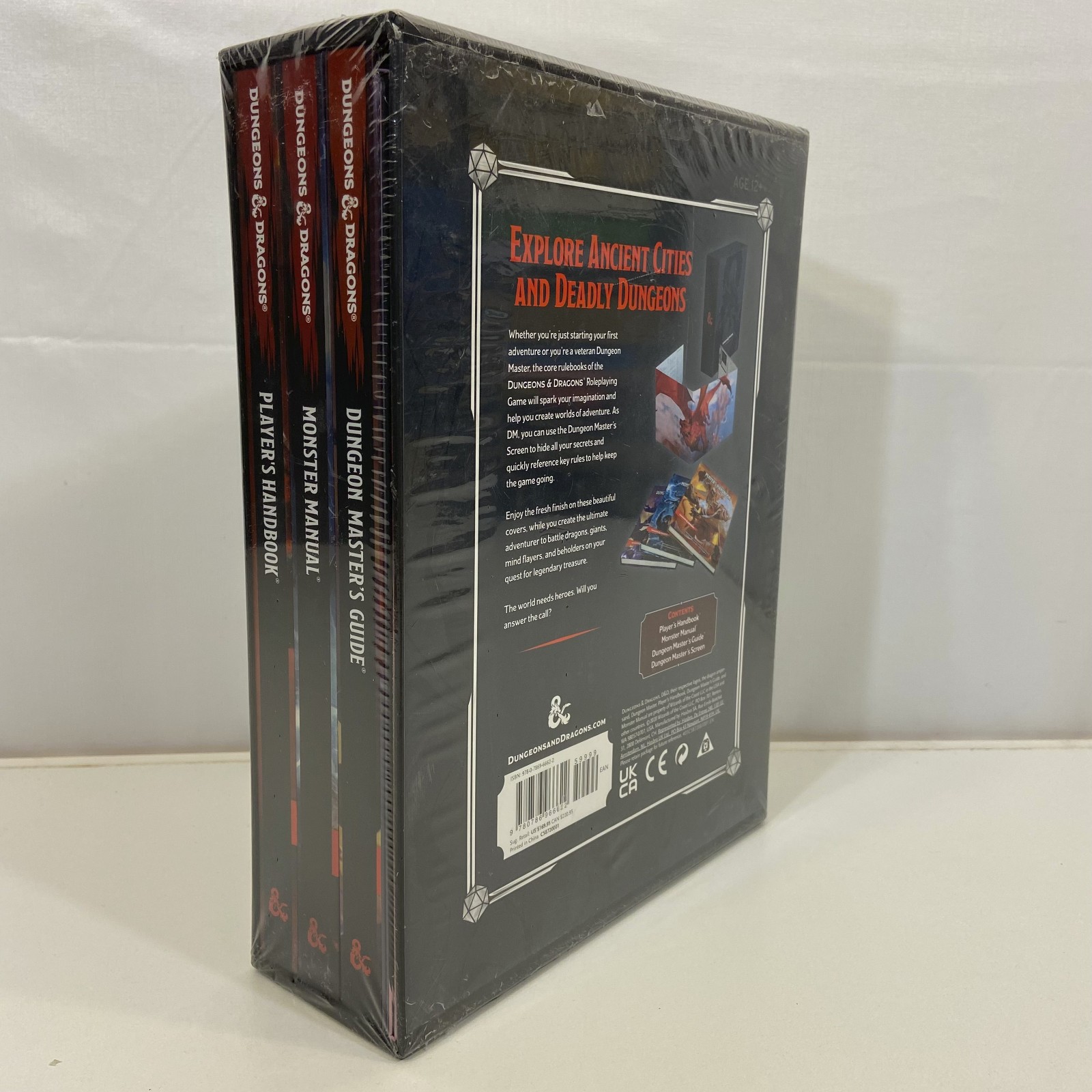 Dungeons & Dragons Core Rulebooks SEALED Special Foil Covers Edition Gift Set