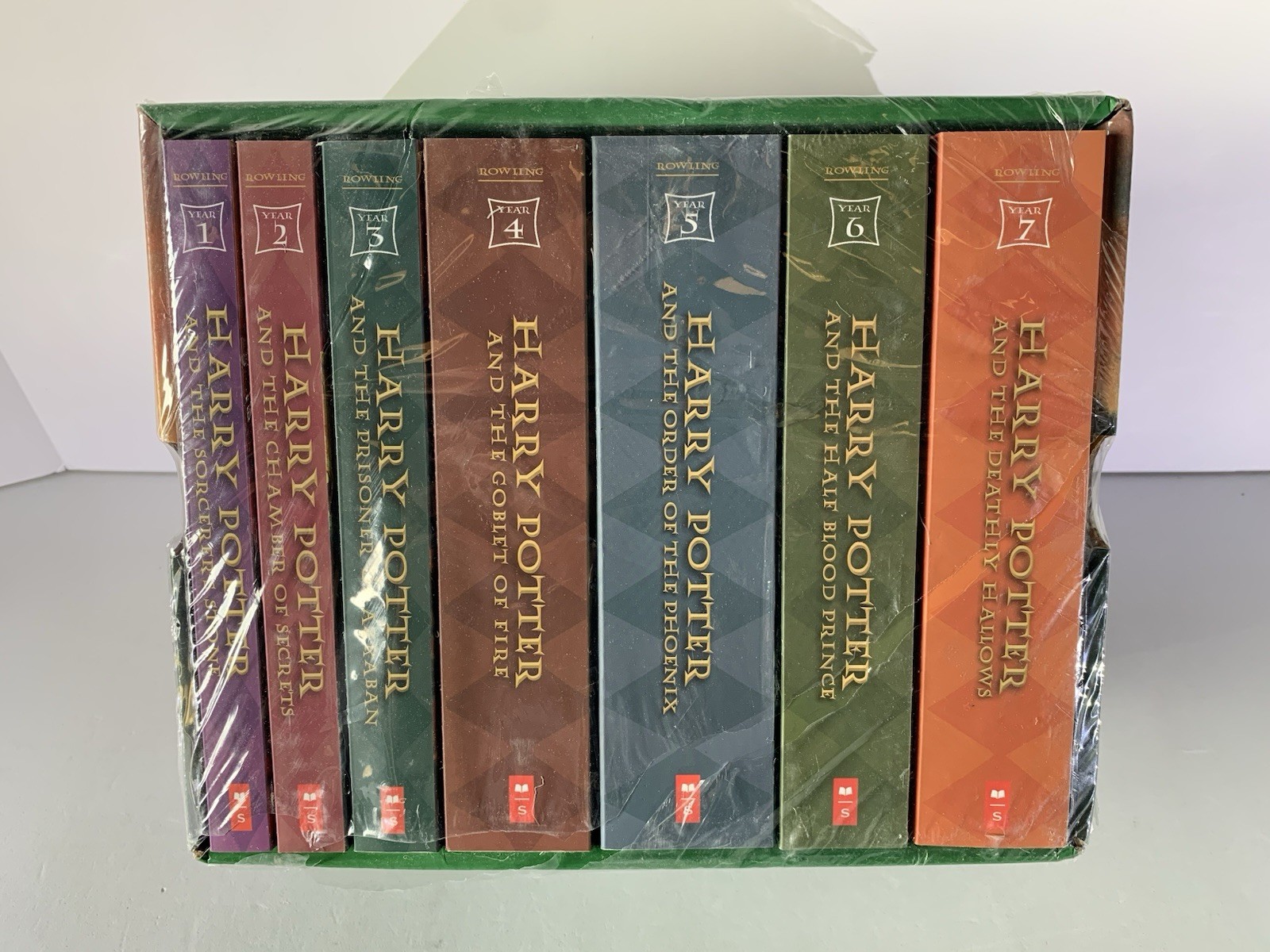 Harry Potter The COMPLETE SERIES JK Rowling Box Book Set – New ( Dmg Sealed )
