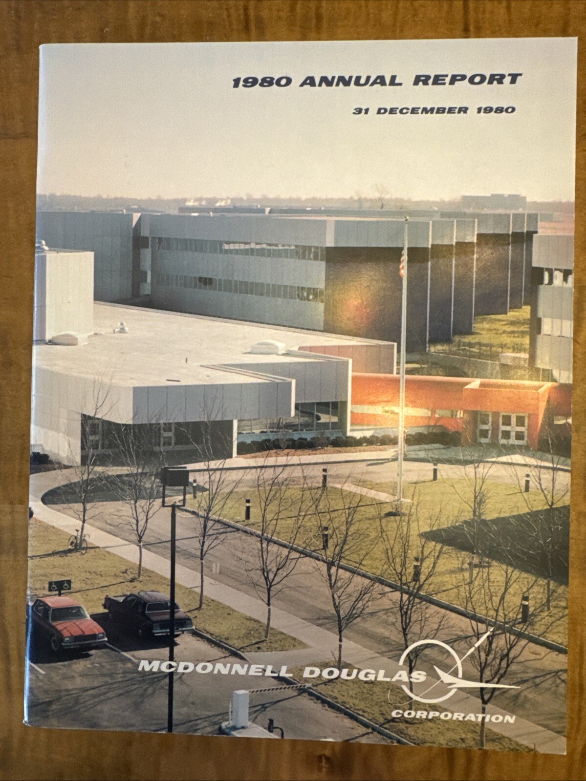 Vintage 1980 McDonnell Douglas Aircraft Annual Report Finance Softcover Booklet