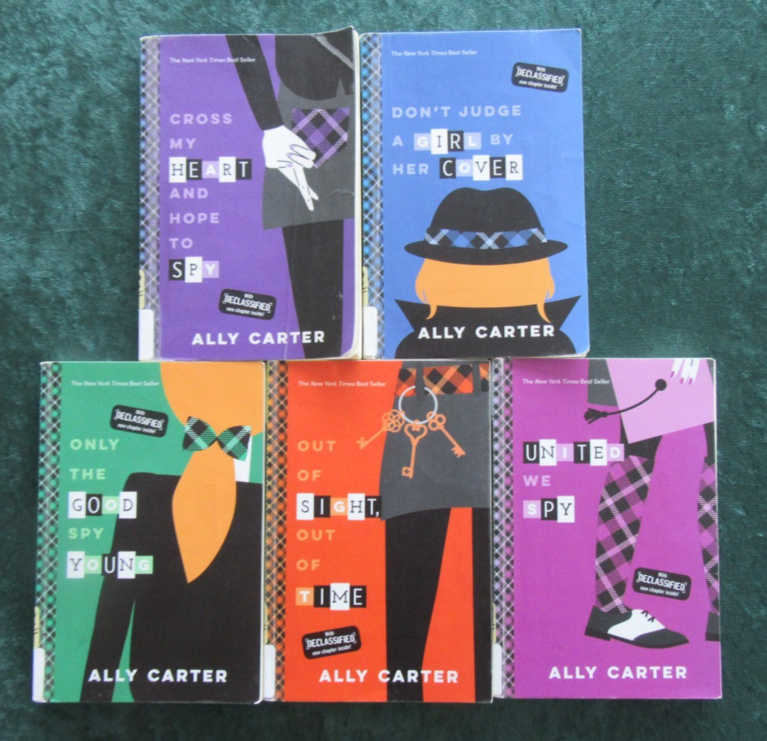 LOT 5 TRADE PB GALLAGHER GIRLS YA SERIES BY ALLY CARTER #2-6; EX-LIBRARY; 2016
